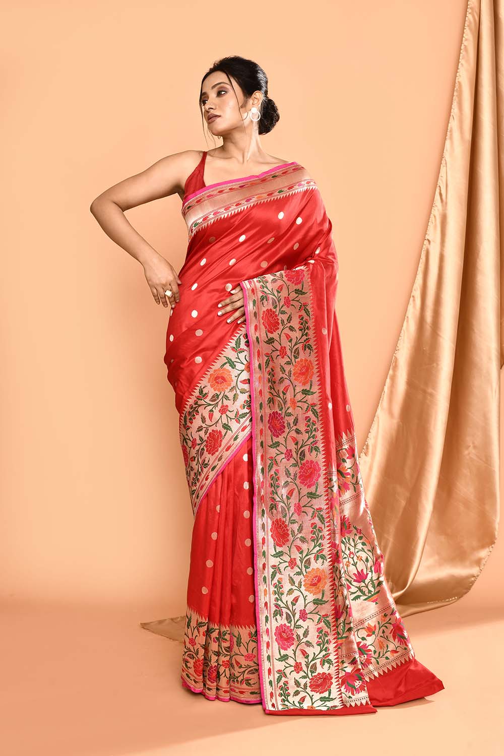 'Nazakat' Pure Katan Silk Banarasi Handloom Saree with Paithani Border 'Nazakat' Pure Katan Silk Banarasi Handloom Saree with Paithani Border