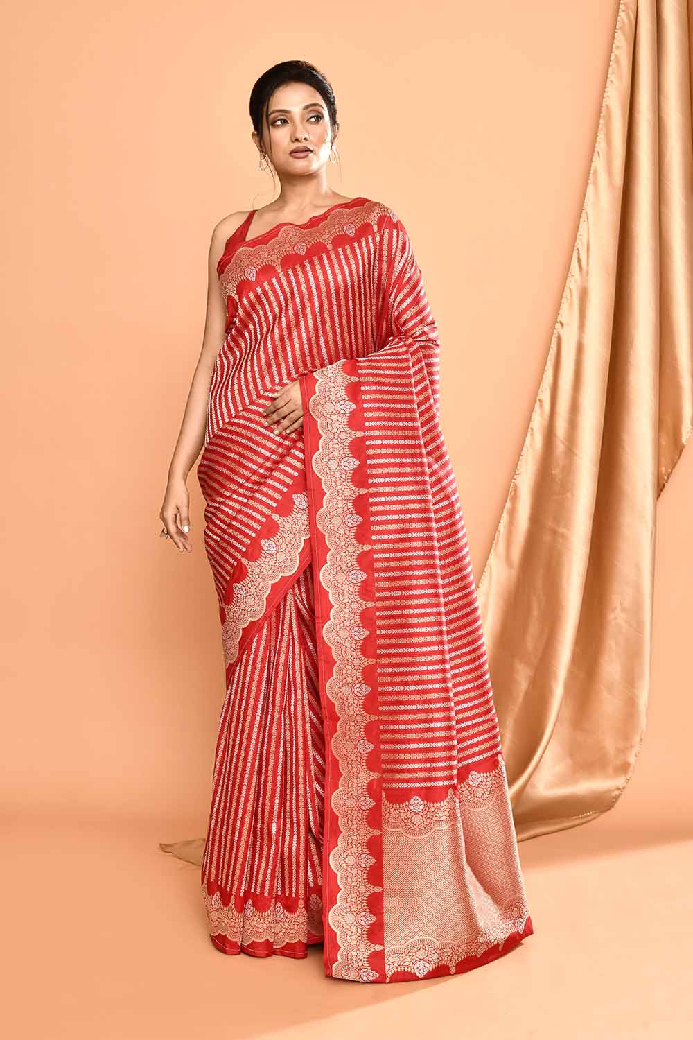 'Modern Brides' Red Pure Katan Silk Banarasi Handloom Saree with Ropa Sona Stripes and Scalloped Meenakari Border 'Modern Brides' Red Pure Katan Silk Banarasi Handloom Saree with Ropa Sona Stripes and Scalloped Meenakari Border