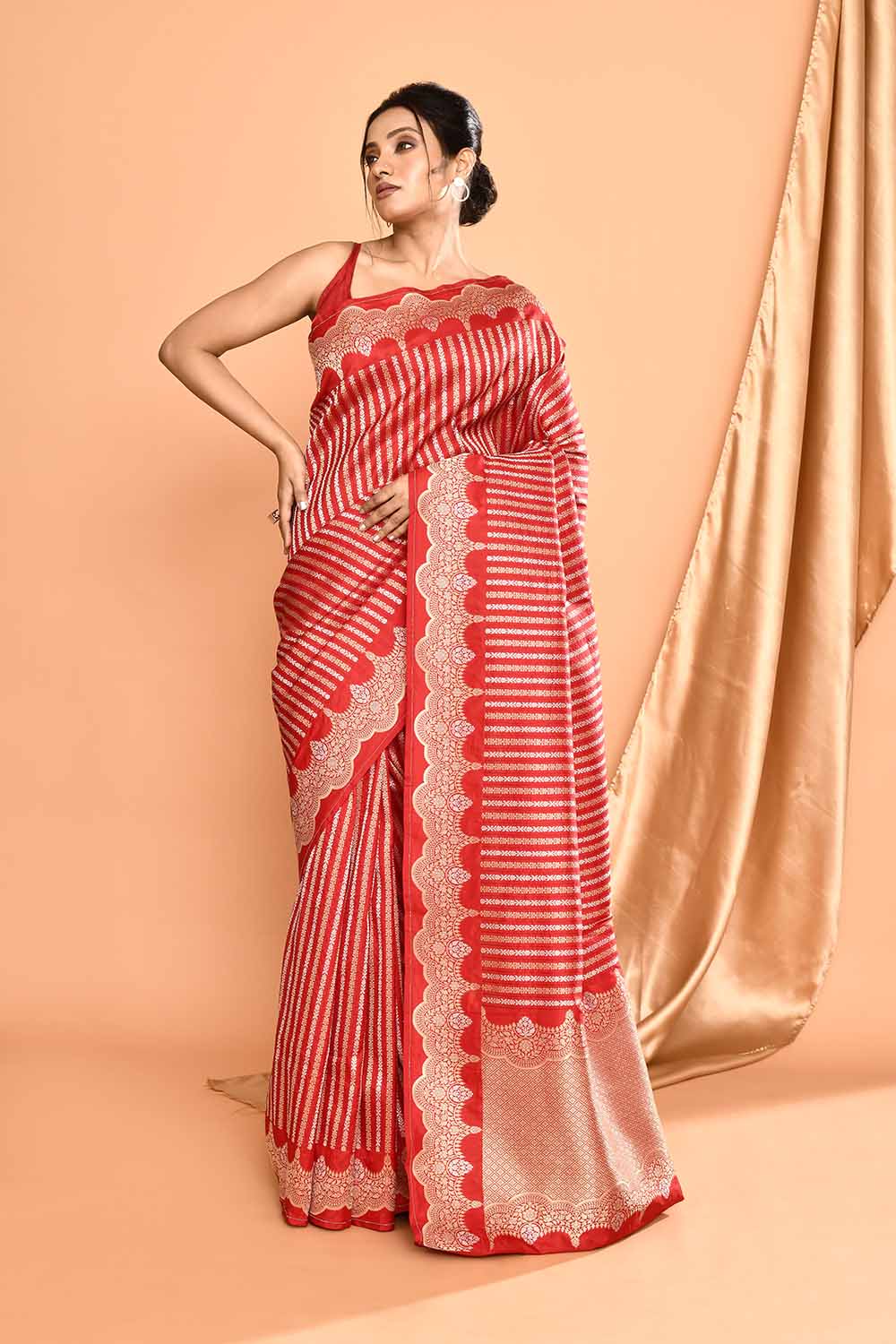 'Modern Brides' Red Pure Katan Silk Banarasi Handloom Saree with Ropa Sona Stripes and Scalloped Meenakari Border 'Modern Brides' Red Pure Katan Silk Banarasi Handloom Saree with Ropa Sona Stripes and Scalloped Meenakari Border