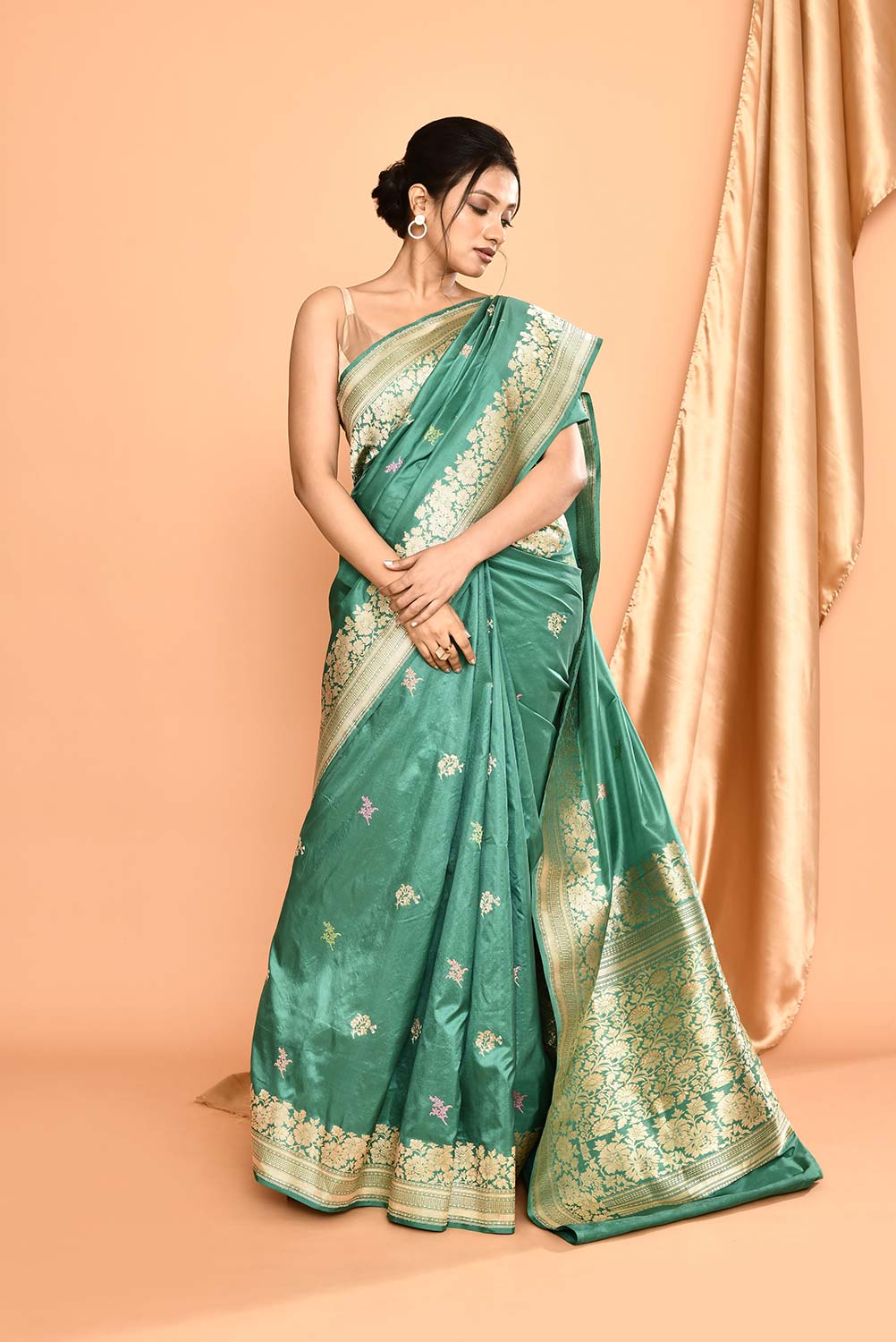 'Kusumita' Dusty Green Pure Katan Silk Banarasi Handloom Saree with kadhua Meenakari Boota 'Kusumita' Dusty Green Pure Katan Silk Banarasi Handloom Saree with kadhua Meenakari Boota