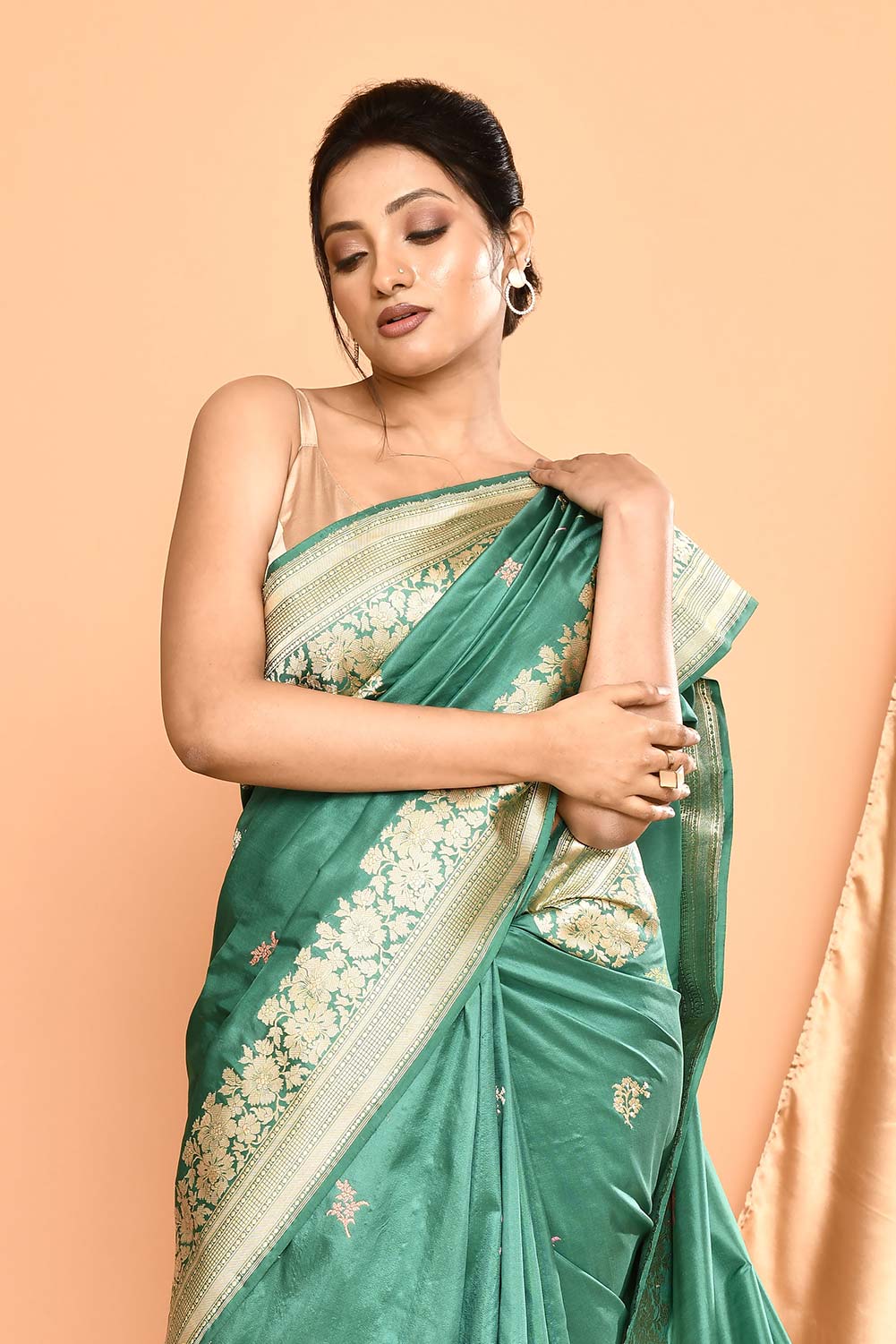 'Kusumita' Dusty Green Pure Katan Silk Banarasi Handloom Saree with kadhua Meenakari Boota 'Kusumita' Dusty Green Pure Katan Silk Banarasi Handloom Saree with kadhua Meenakari Boota