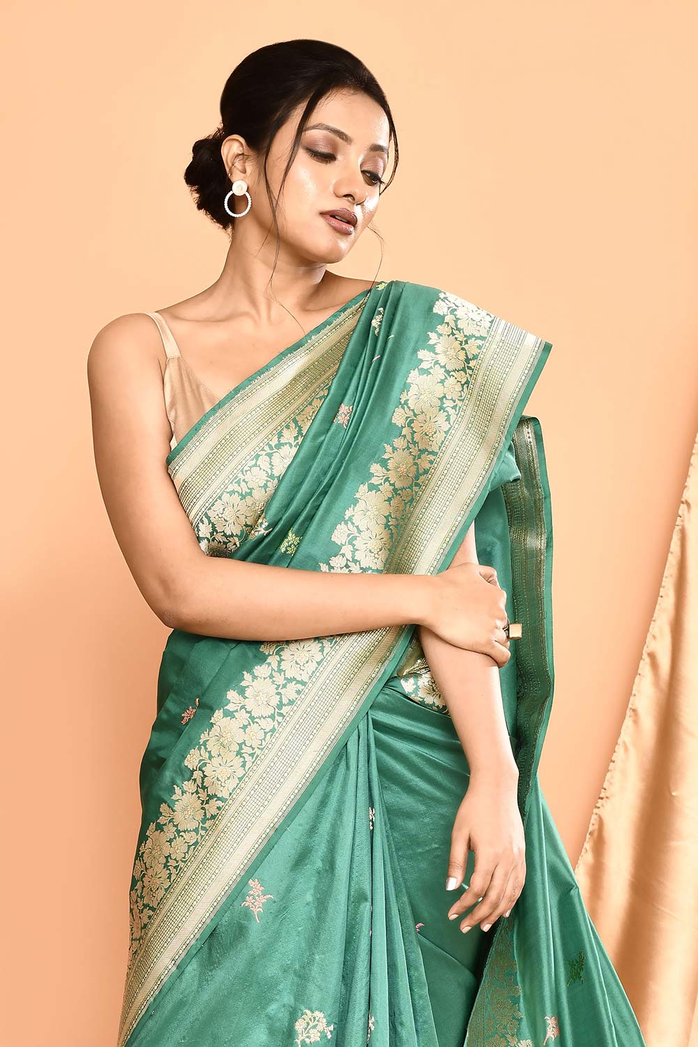 'Kusumita' Dusty Green Pure Katan Silk Banarasi Handloom Saree with kadhua Meenakari Boota 'Kusumita' Dusty Green Pure Katan Silk Banarasi Handloom Saree with kadhua Meenakari Boota
