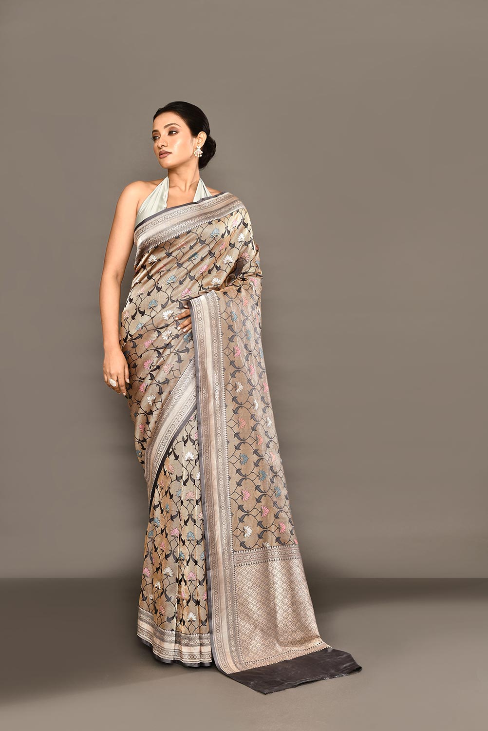 'Hunar' Silver Grey Meenakari Tanchoi Brocade Pure Katan Silk Banarasi Handloom Saree 'Hunar' Silver Grey Meenakari Tanchoi Brocade Pure Katan Silk Banarasi Handloom Saree