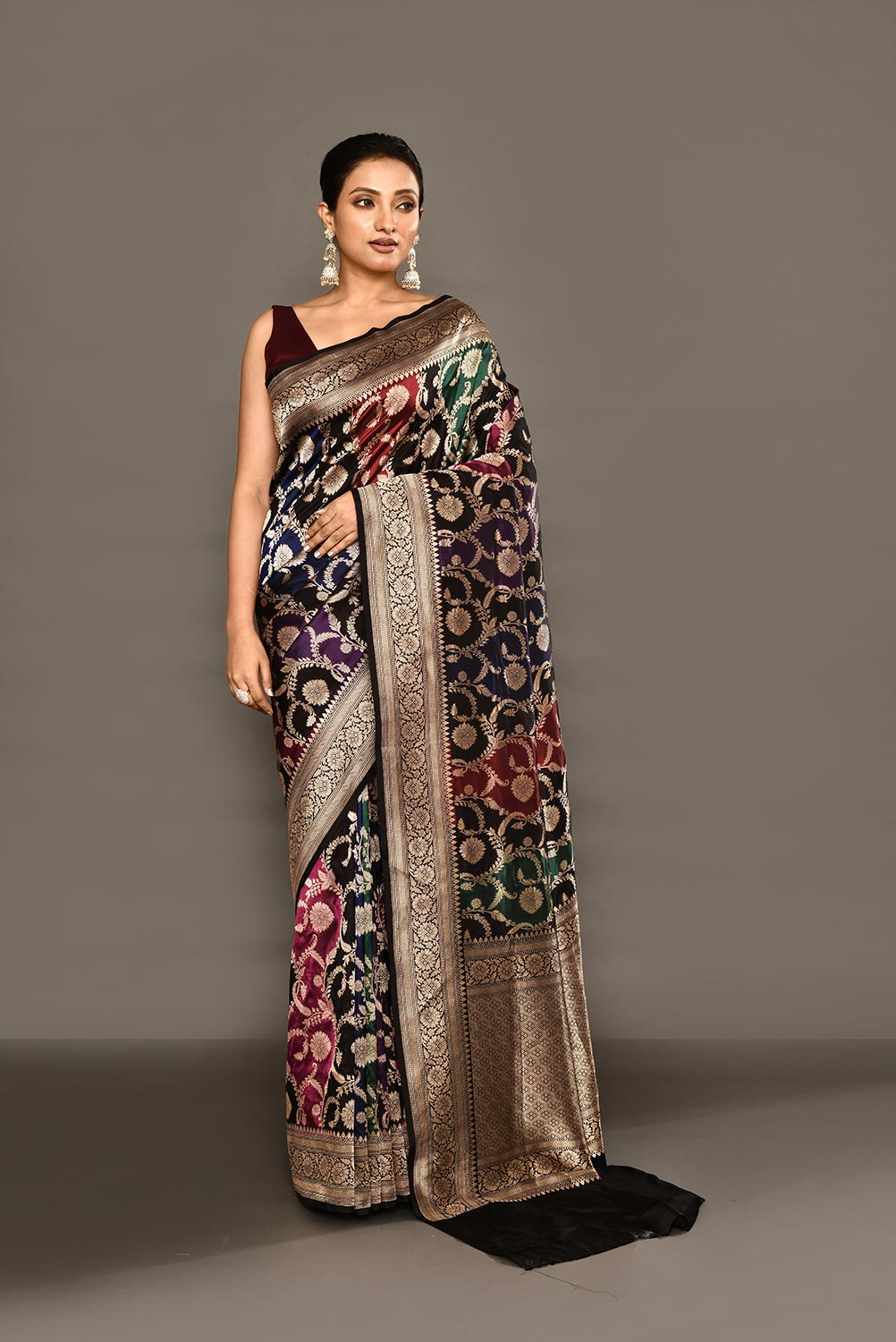 'Rangkat' Black Pure Katan Silk Banarasi Handloom Saare 'Rangkat' Black Pure Katan Silk Banarasi Handloom Saare