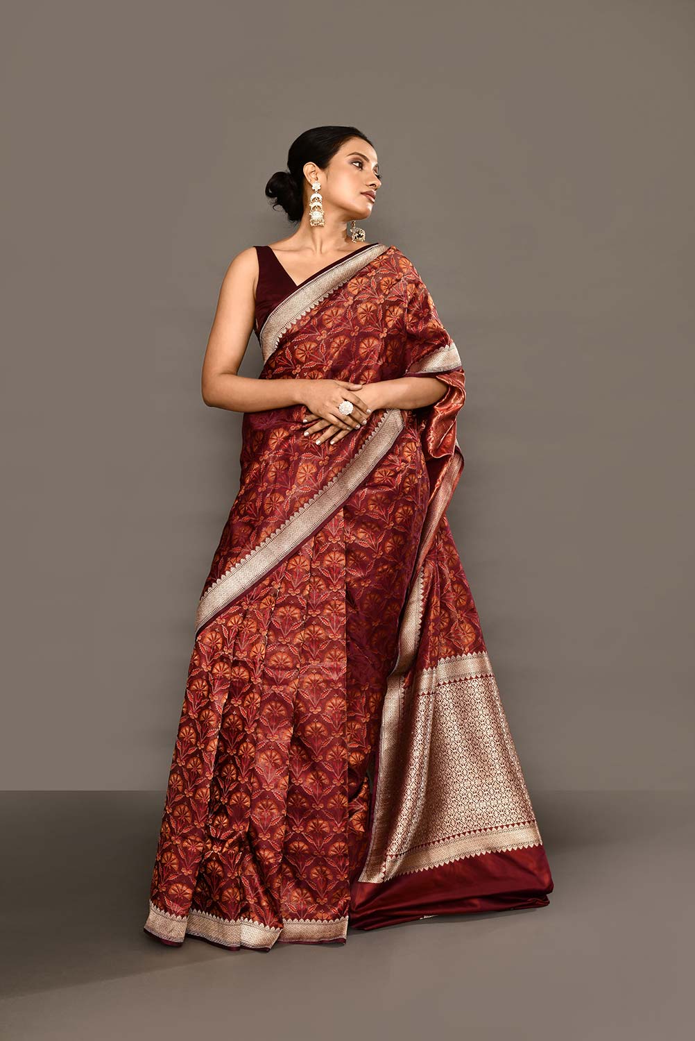 'Nayab' Deep Cranberry Resham Tanchoi Brocade Pure Katan Silk Banarasi Handloom Saree 'Nayab' Deep Cranberry Resham Tanchoi Brocade Pure Katan Silk Banarasi Handloom Saree