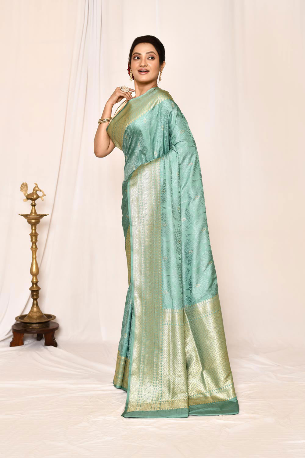 Dusty Green Semi Katan Mushru Satin Banarasi Handloom Saree Dusty Green Semi Katan Mushru Satin Banarasi Handloom Saree