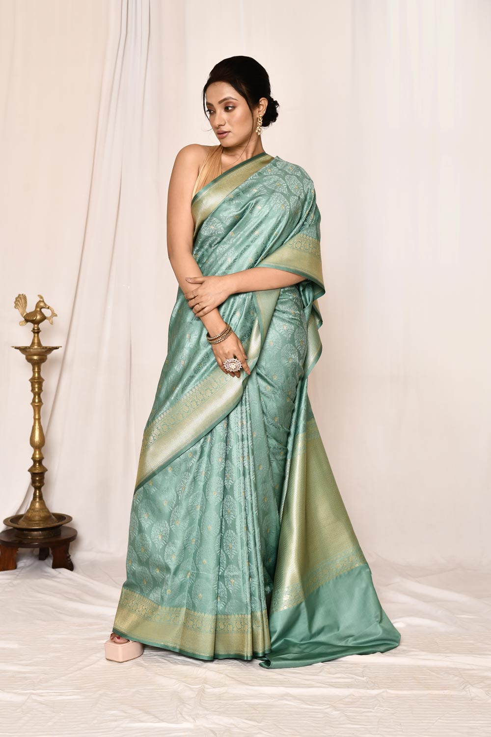 Dusty Green Semi Katan Mushru Satin Banarasi Handloom Saree Dusty Green Semi Katan Mushru Satin Banarasi Handloom Saree