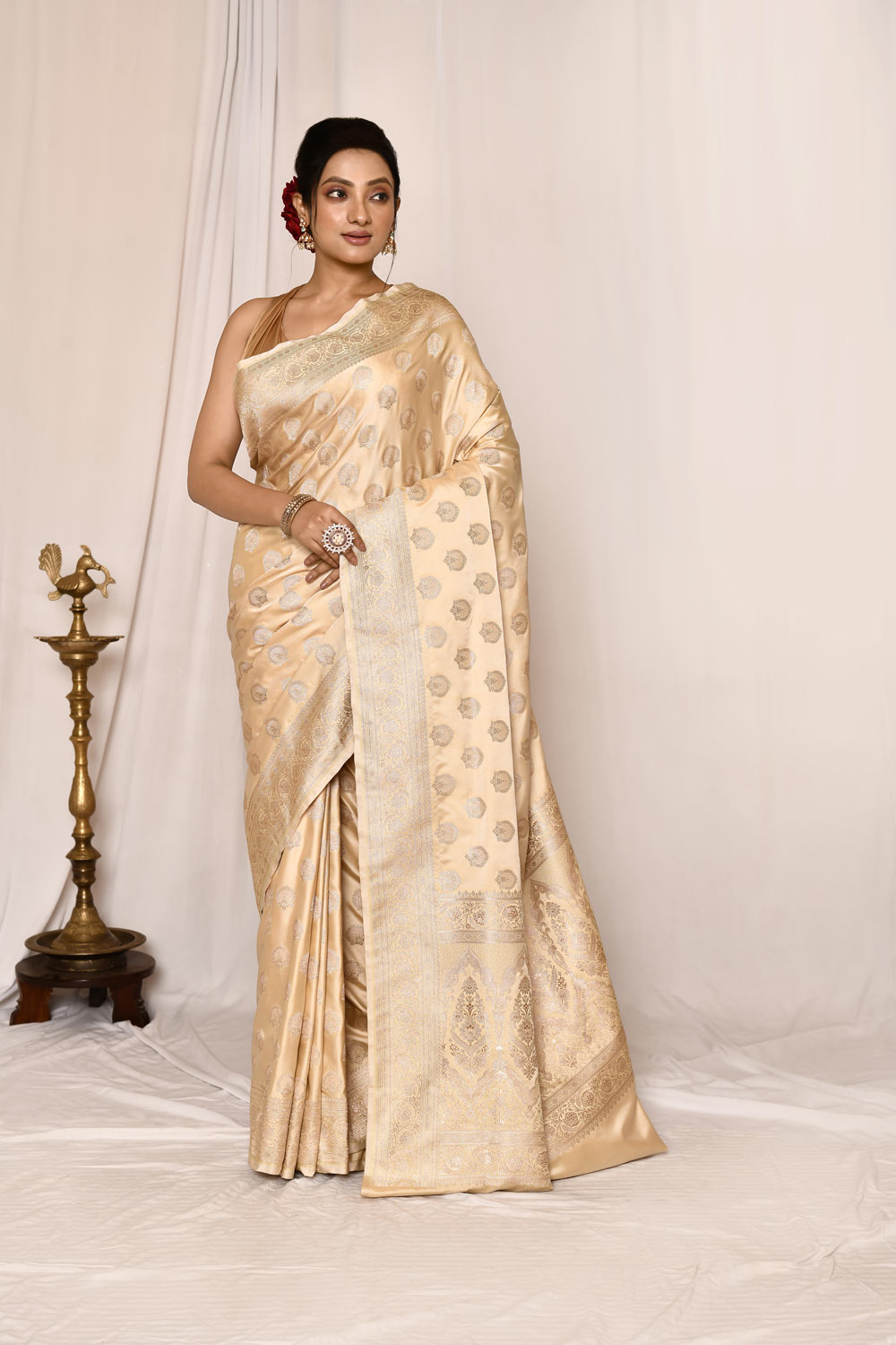 Beige Tussar Semi katan Mushru Satin  Banarasi Handloom Saree Beige Tussar Semi katan Mushru Satin  Banarasi Handloom Saree