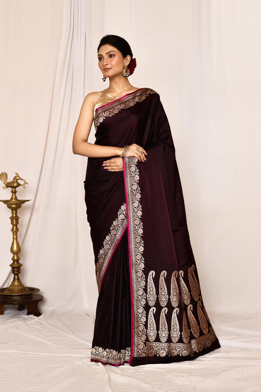Cranberry Wine Semi Katan Mushru Satin Banarasi Handloom Saree Cranberry Wine Semi Katan Mushru Satin Banarasi Handloom Saree