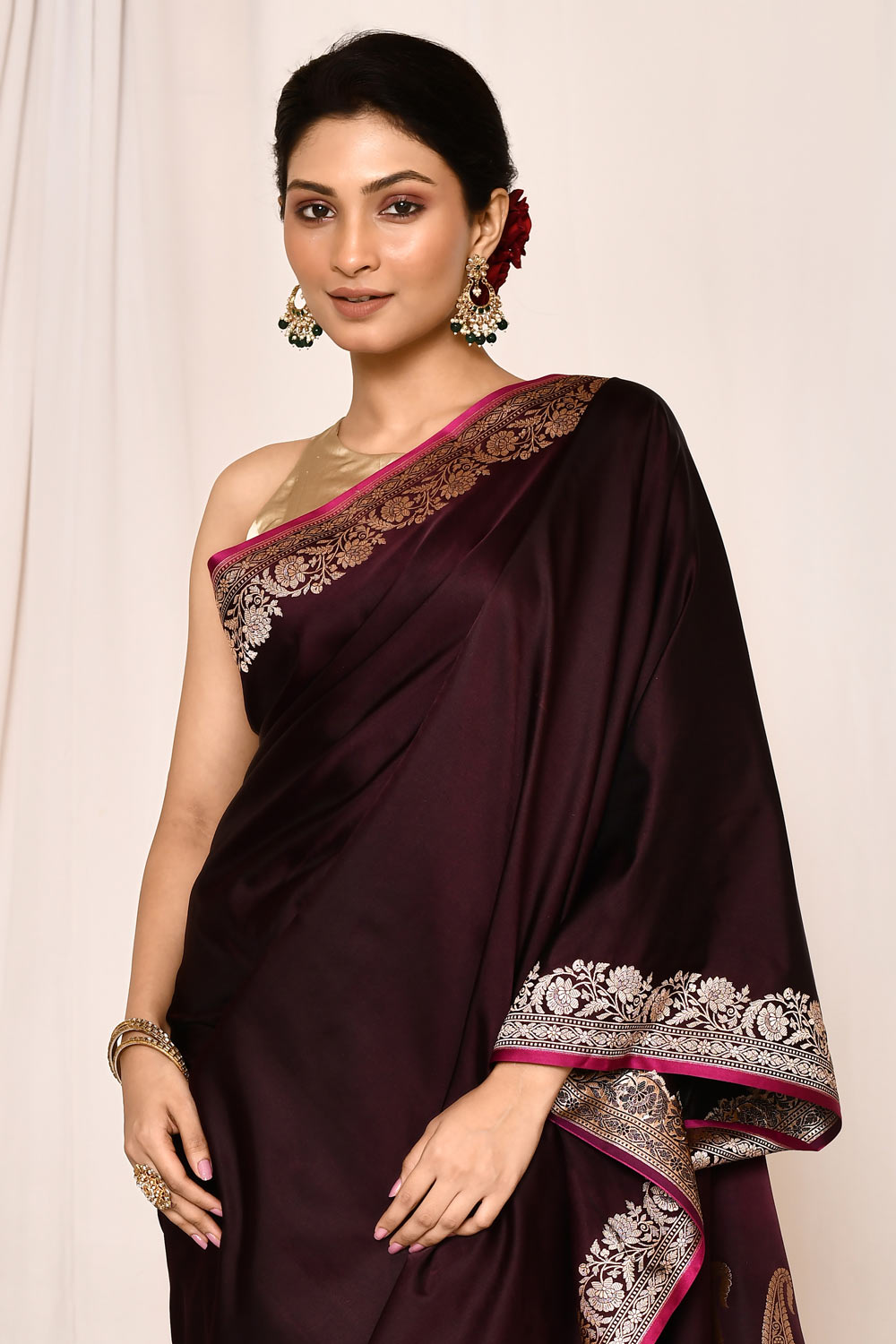 Cranberry Wine Semi Katan Mushru Satin Banarasi Handloom Saree Cranberry Wine Semi Katan Mushru Satin Banarasi Handloom Saree