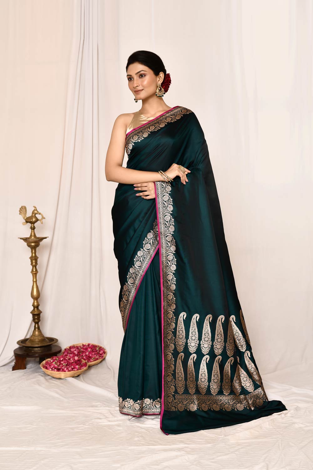 Teal Green Semi Katan Mushru Satin Banarasi Handloom Saree Teal Green Semi Katan Mushru Satin Banarasi Handloom Saree