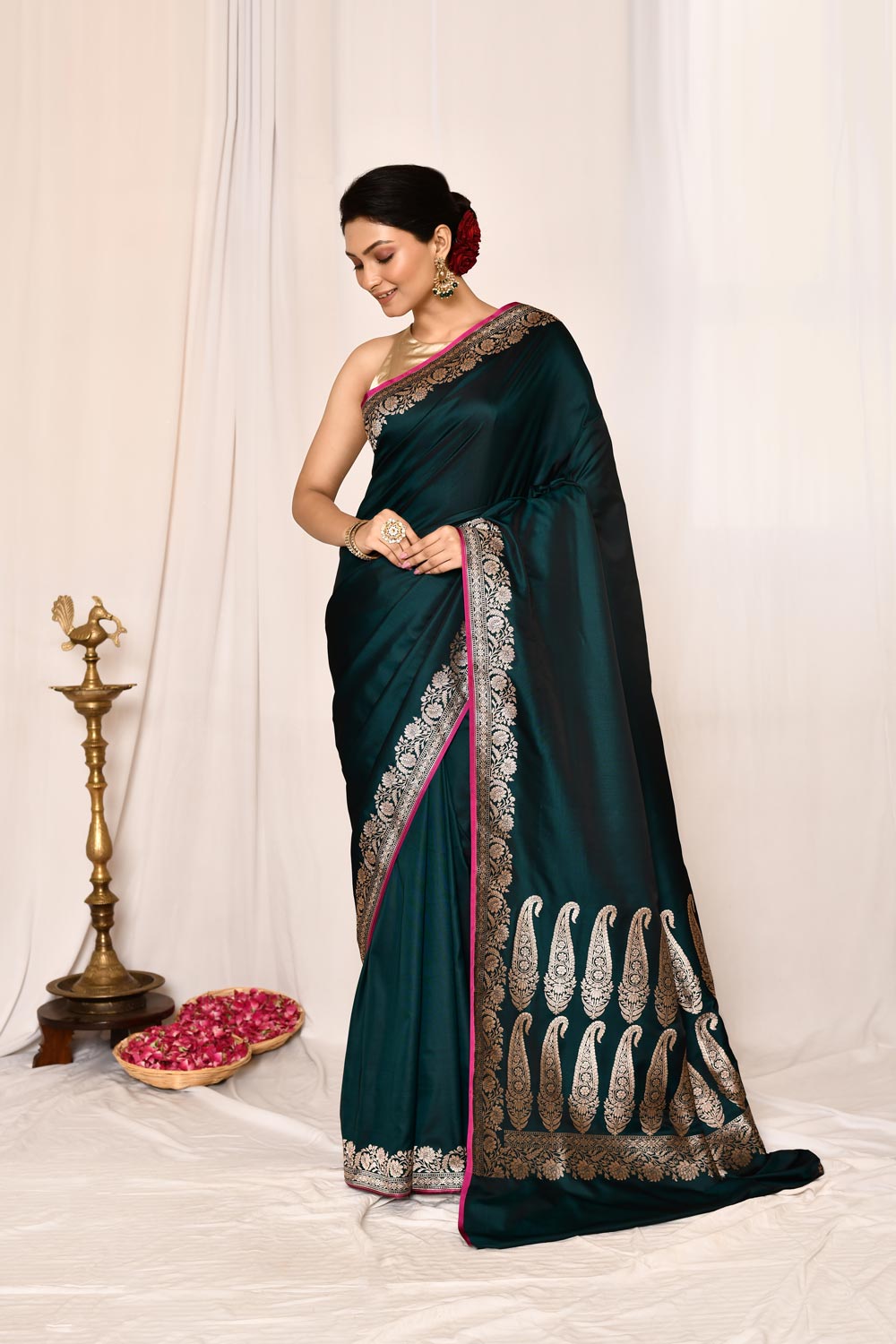 Teal Green Semi Katan Mushru Satin Banarasi Handloom Saree Teal Green Semi Katan Mushru Satin Banarasi Handloom Saree