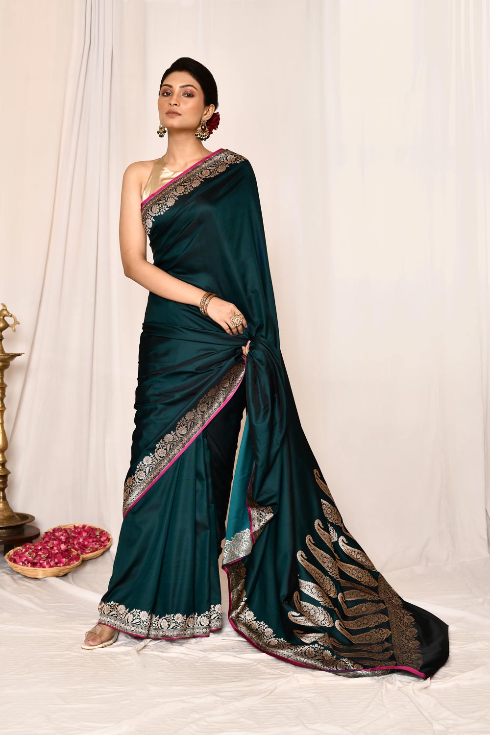 Teal Green Semi Katan Mushru Satin Banarasi Handloom Saree Teal Green Semi Katan Mushru Satin Banarasi Handloom Saree