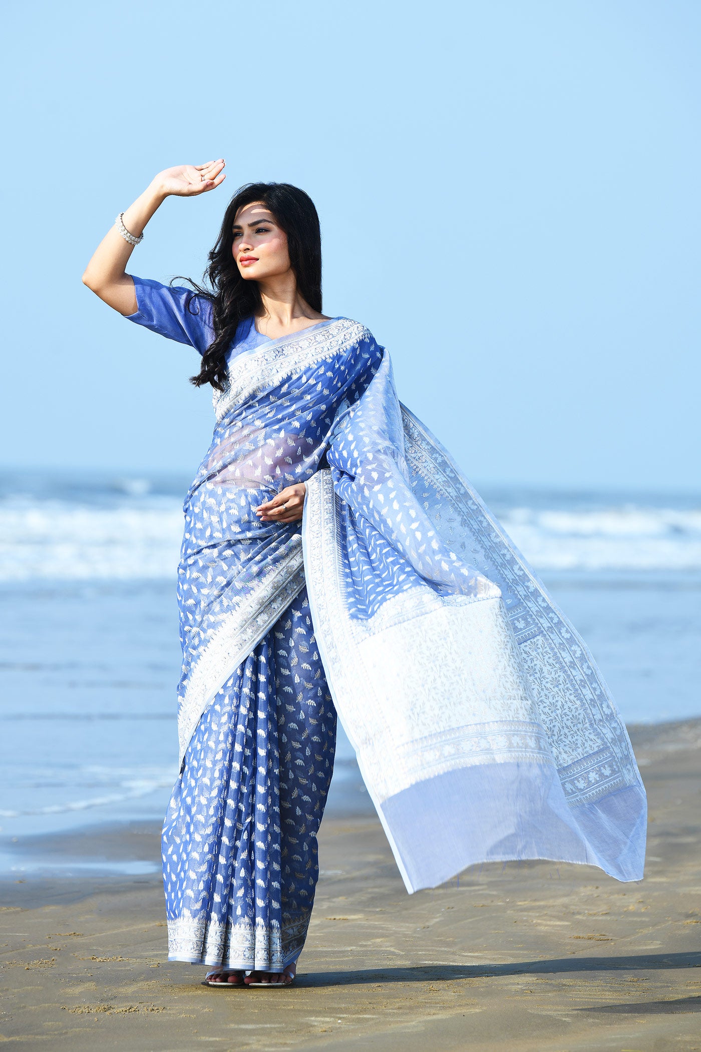 'Zehn-e-Gul' Periwinkle Grey Pure Resham Cotton Silk Banarasi Handloom Saree 'Zehn-e-Gul' Periwinkle Grey Pure Resham Cotton Silk Banarasi Handloom Saree