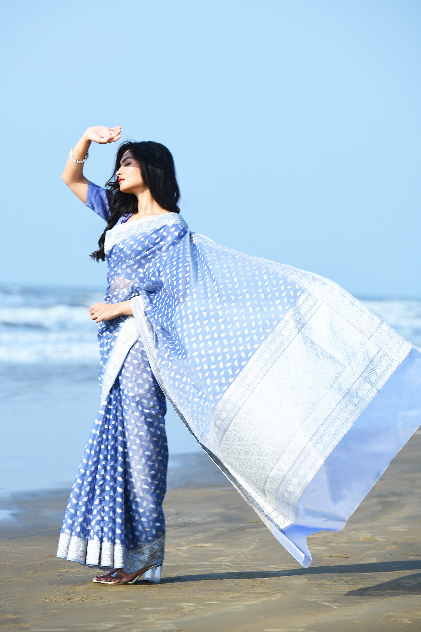 'Zehn-e-Gul' Periwinkle Grey Pure Resham Cotton Silk Banarasi Handloom Saree 'Zehn-e-Gul' Periwinkle Grey Pure Resham Cotton Silk Banarasi Handloom Saree