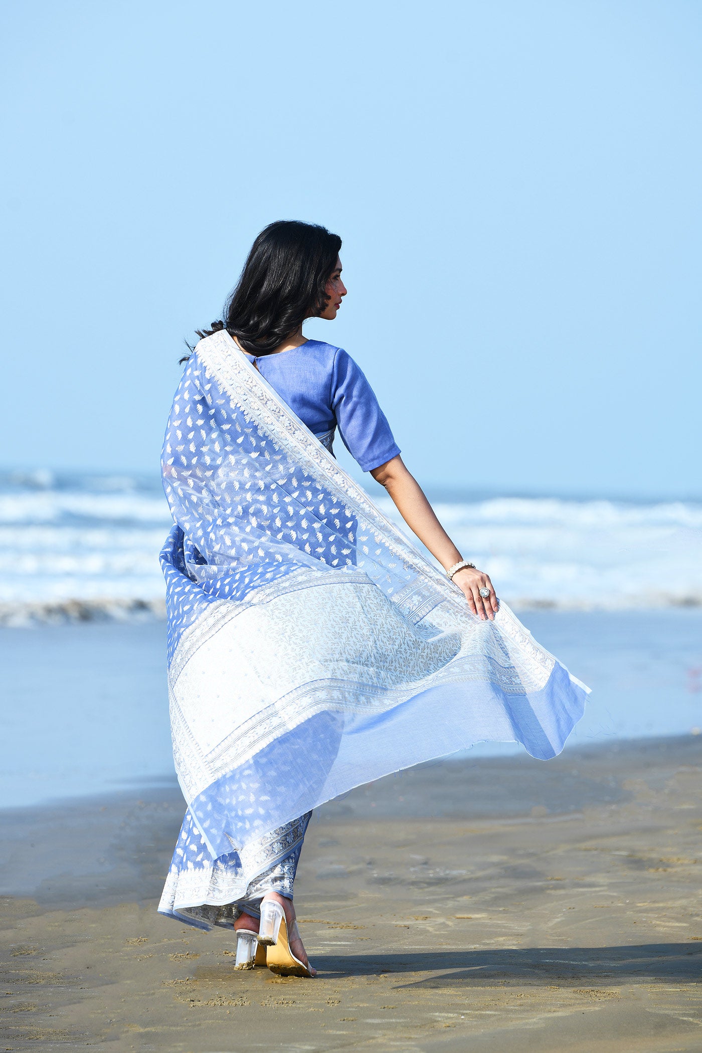 'Zehn-e-Gul' Periwinkle Grey Pure Resham Cotton Silk Banarasi Handloom Saree 'Zehn-e-Gul' Periwinkle Grey Pure Resham Cotton Silk Banarasi Handloom Saree