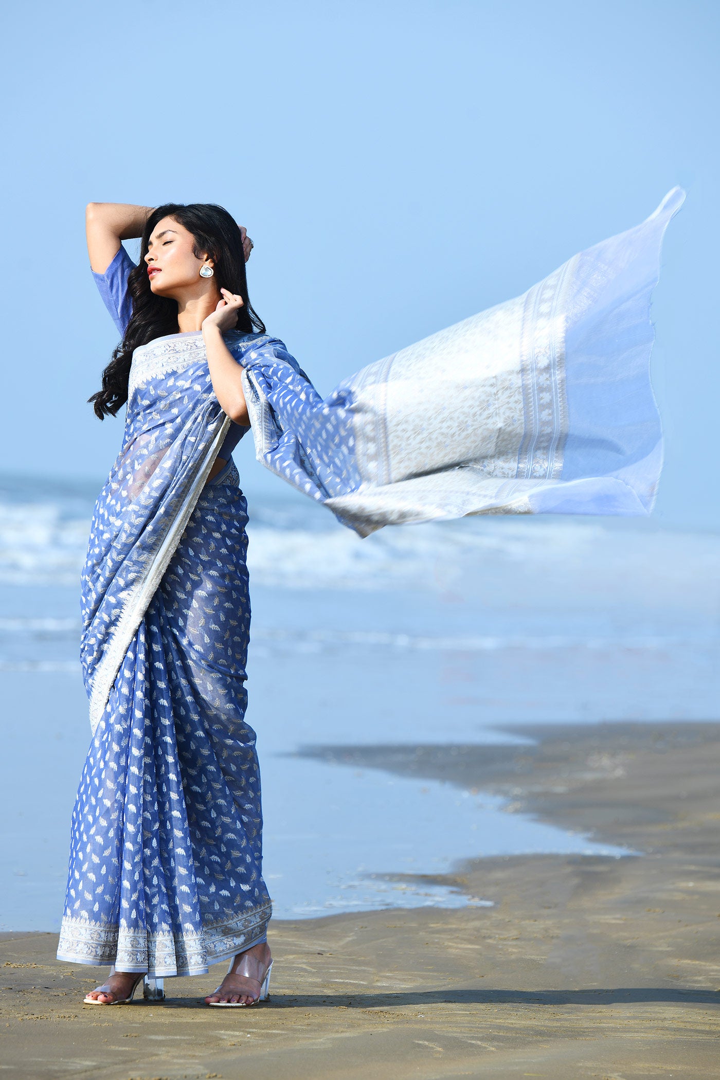 'Zehn-e-Gul' Periwinkle Grey Pure Resham Cotton Silk Banarasi Handloom Saree 'Zehn-e-Gul' Periwinkle Grey Pure Resham Cotton Silk Banarasi Handloom Saree