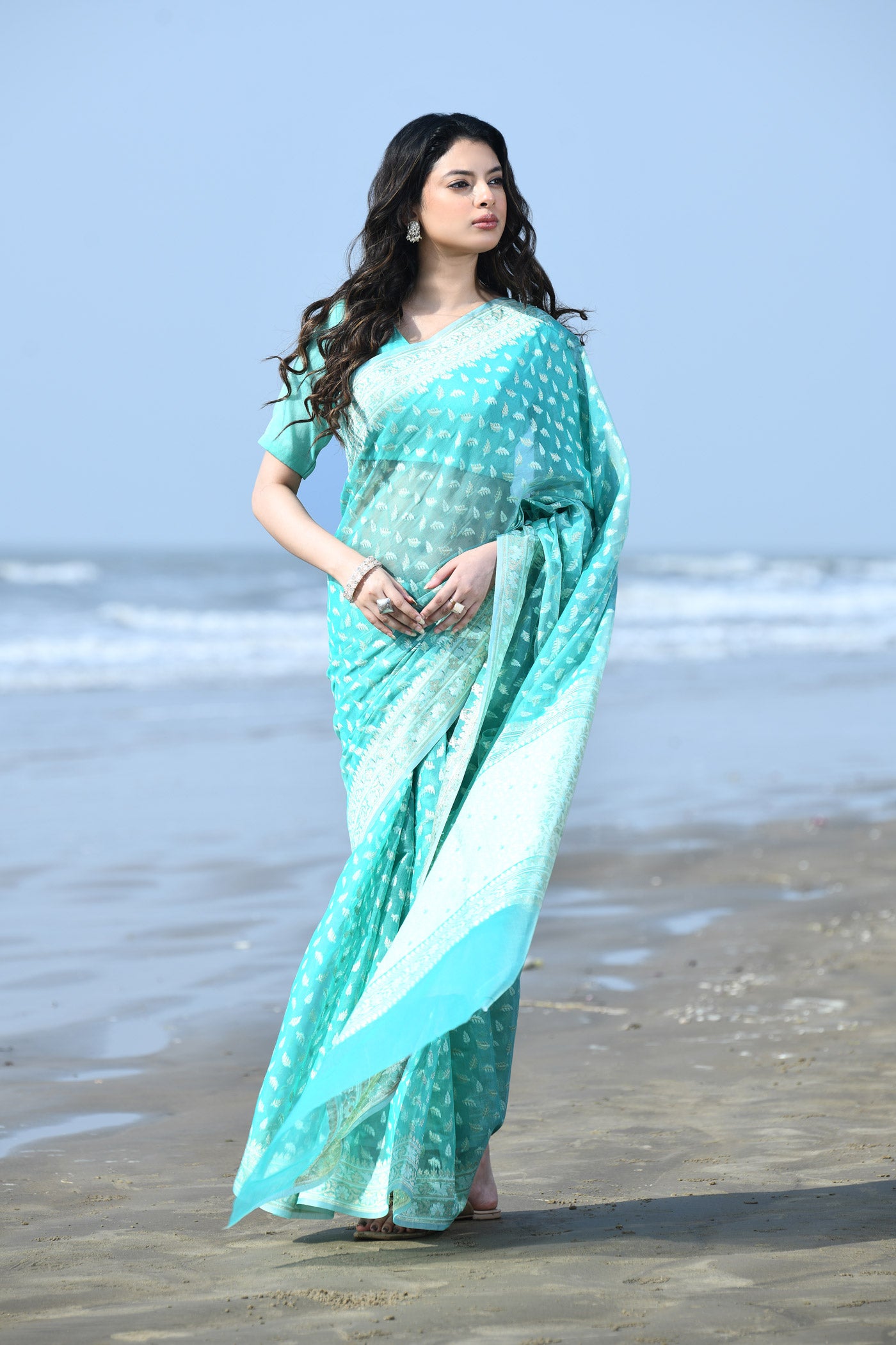 'Zehn-e-Gul' Sea Green Pure Resham Cotton Silk Banarasi Handloom Saree 'Zehn-e-Gul' Sea Green Pure Resham Cotton Silk Banarasi Handloom Saree