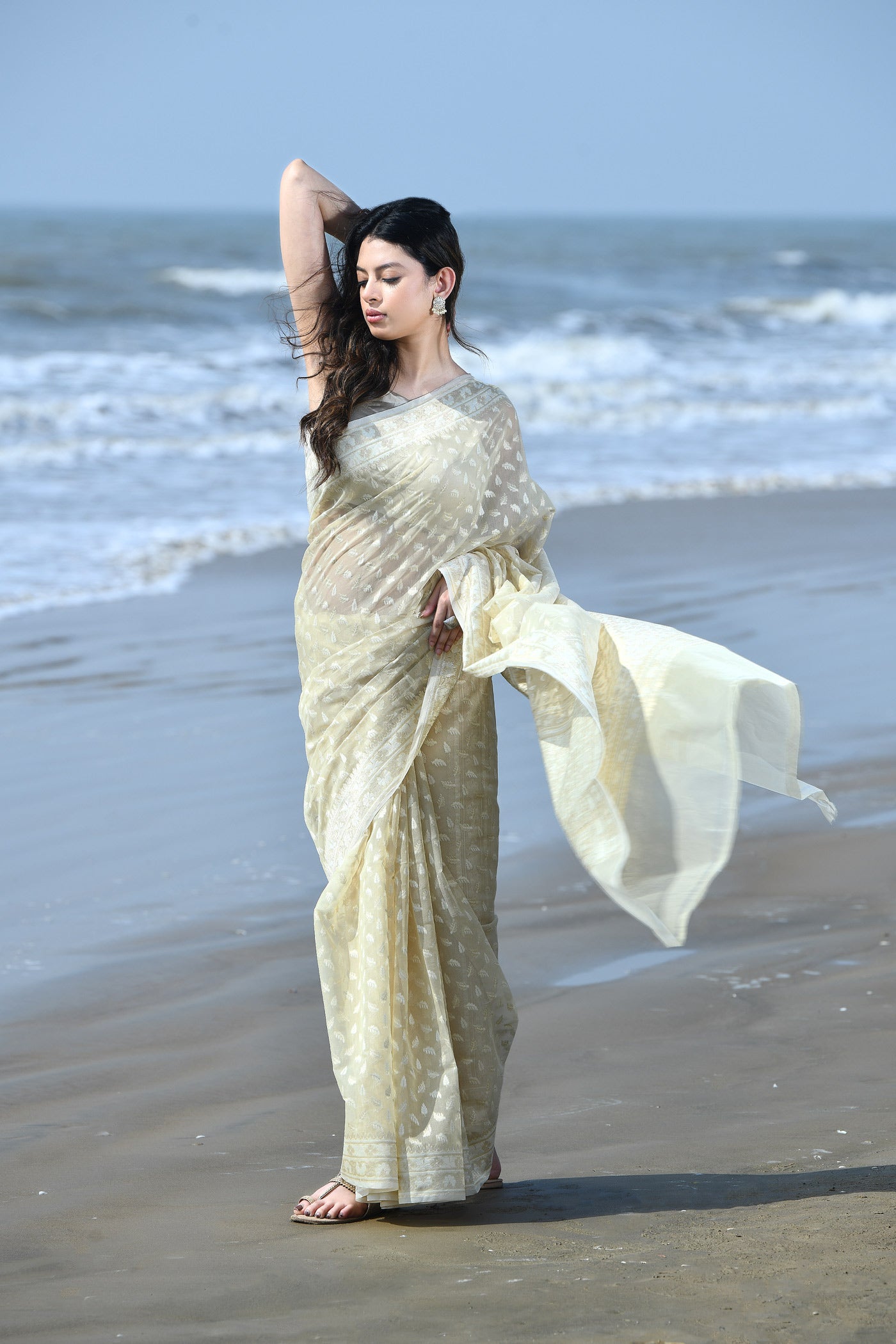 'Zehn-e-Gul' Tussar Beige Pure Resham Cotton Silk Banarasi Handloom Saree 'Zehn-e-Gul' Tussar Beige Pure Resham Cotton Silk Banarasi Handloom Saree