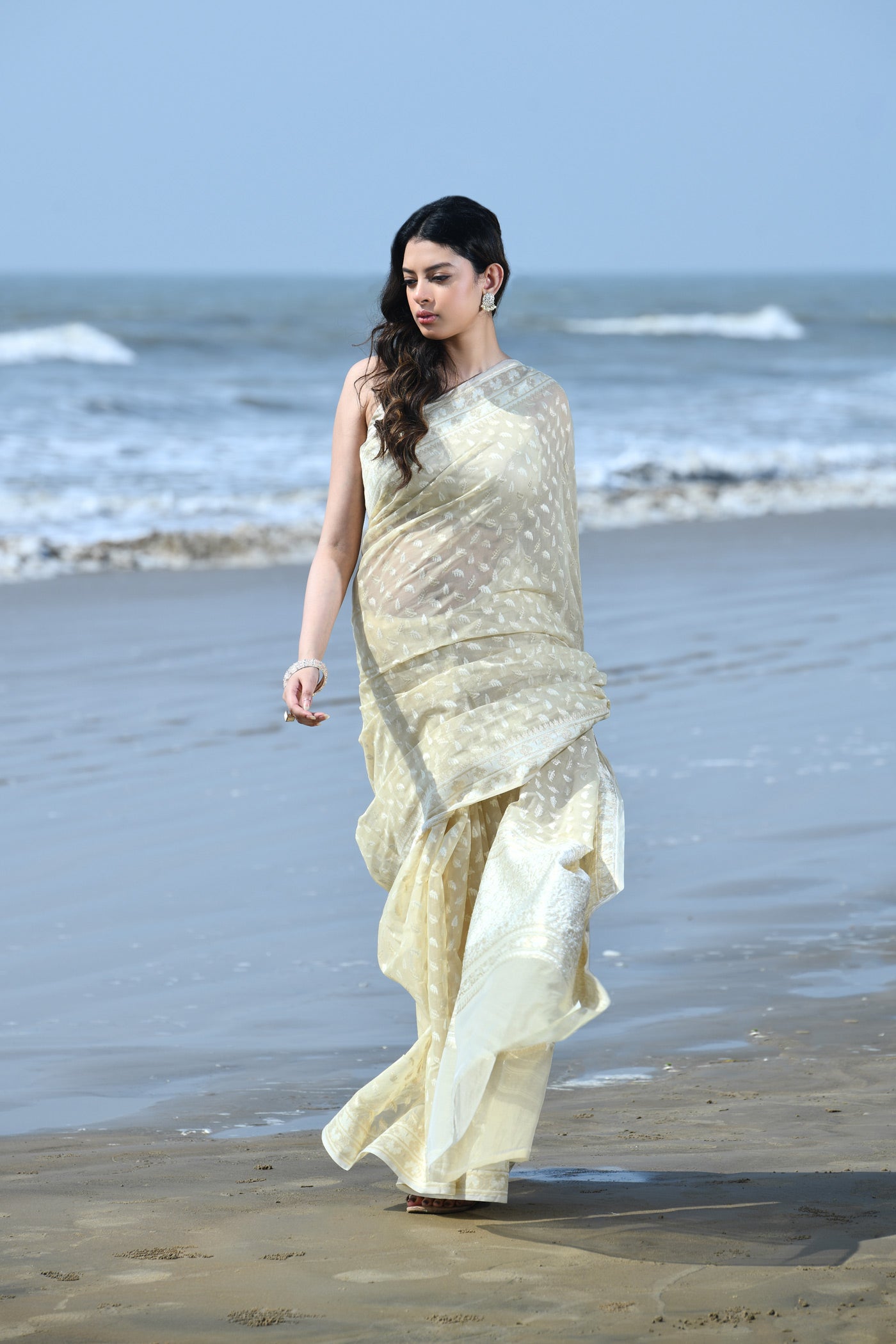 'Zehn-e-Gul' Tussar Beige Pure Resham Cotton Silk Banarasi Handloom Saree 'Zehn-e-Gul' Tussar Beige Pure Resham Cotton Silk Banarasi Handloom Saree