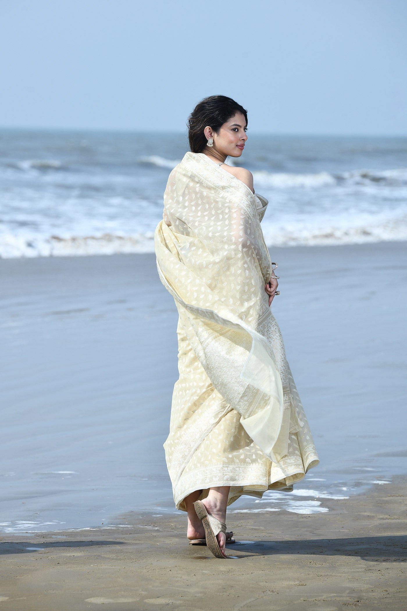 'Zehn-e-Gul' Tussar Beige Pure Resham Cotton Silk Banarasi Handloom Saree 'Zehn-e-Gul' Tussar Beige Pure Resham Cotton Silk Banarasi Handloom Saree