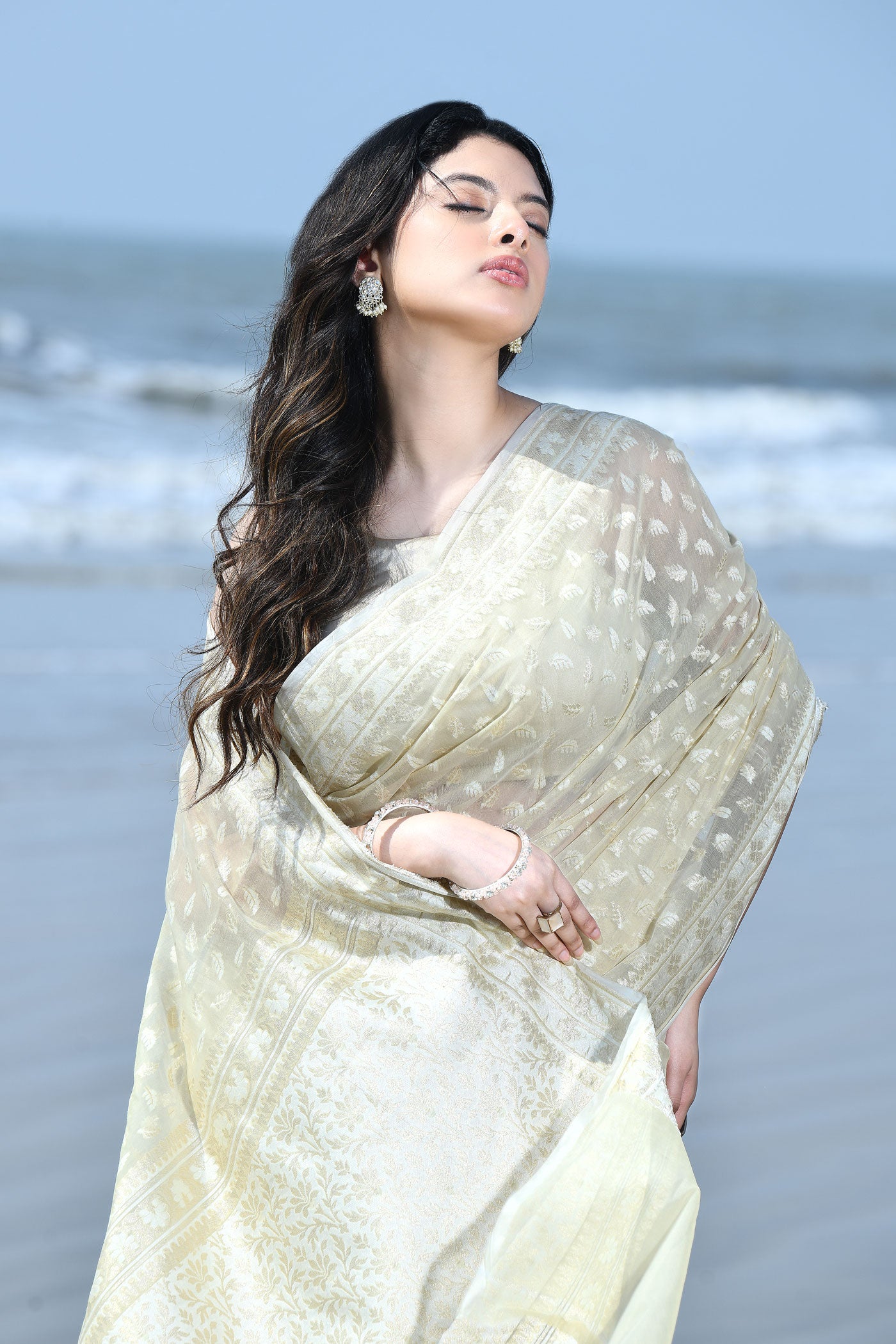 'Zehn-e-Gul' Tussar Beige Pure Resham Cotton Silk Banarasi Handloom Saree 'Zehn-e-Gul' Tussar Beige Pure Resham Cotton Silk Banarasi Handloom Saree