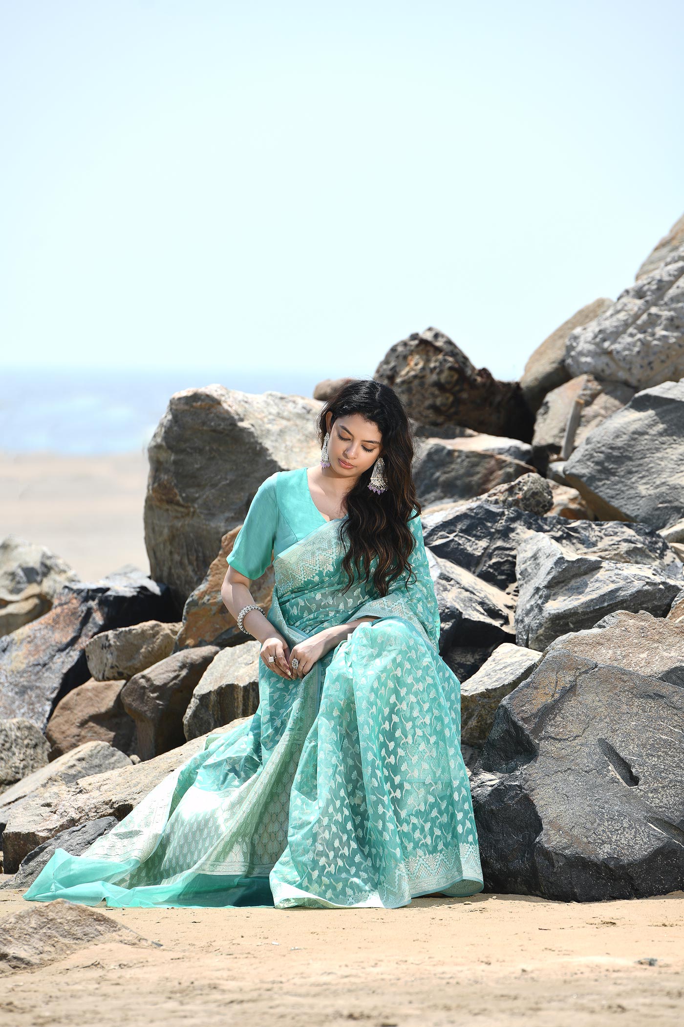 'Mehfil-e-Rang' Sea Green Pure Resham Cotton Silk Banarasi Handloom Saree 'Mehfil-e-Rang' Sea Green Pure Resham Cotton Silk Banarasi Handloom Saree
