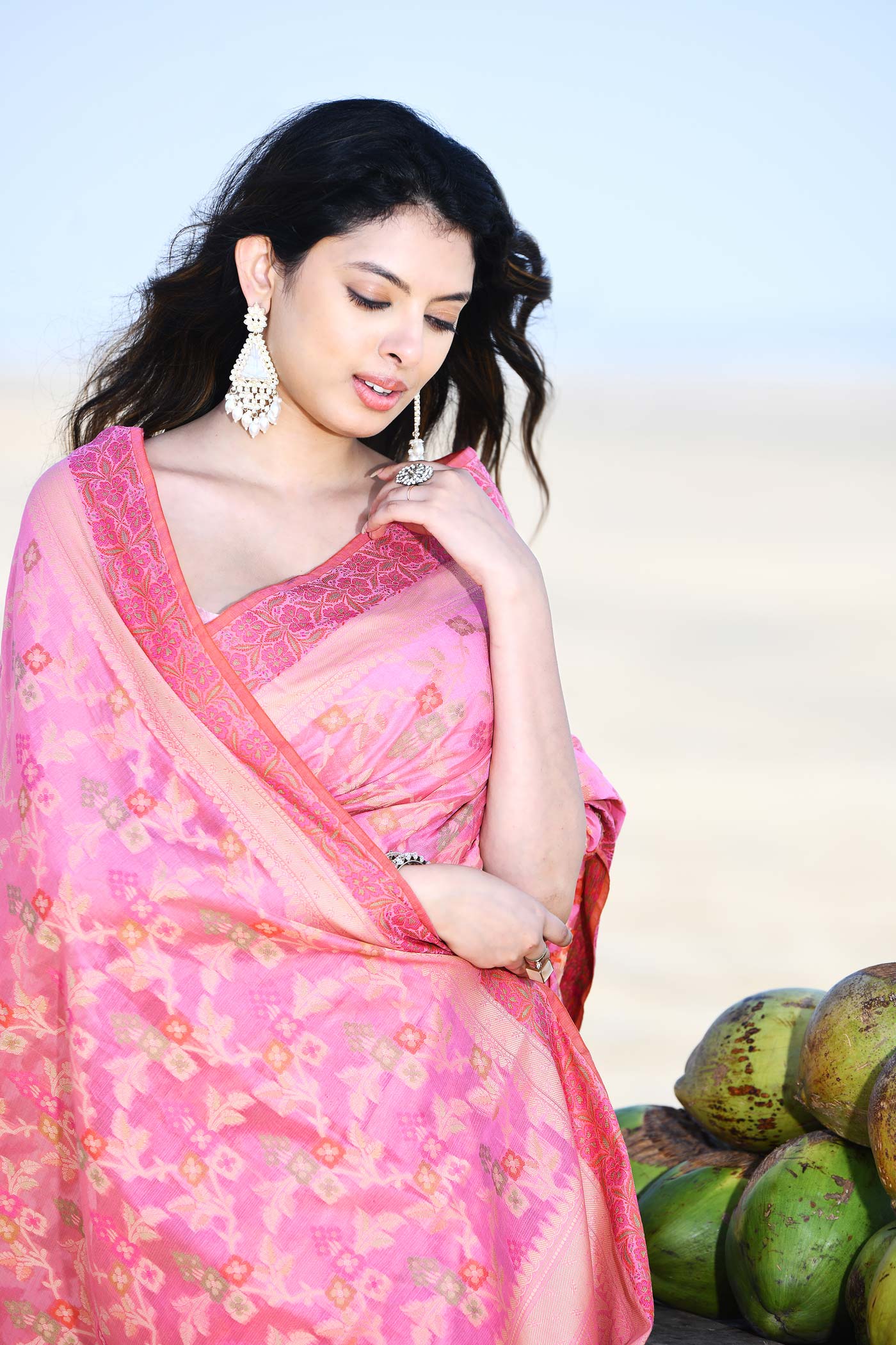 'Gulnaar' Pastel Pink Pure Resham Cotton Alfi Jaal Tilfi Border Banarasi Handloom Saree 'Gulnaar' Pastel Pink Pure Resham Cotton Alfi Jaal Tilfi Border Banarasi Handloom Saree