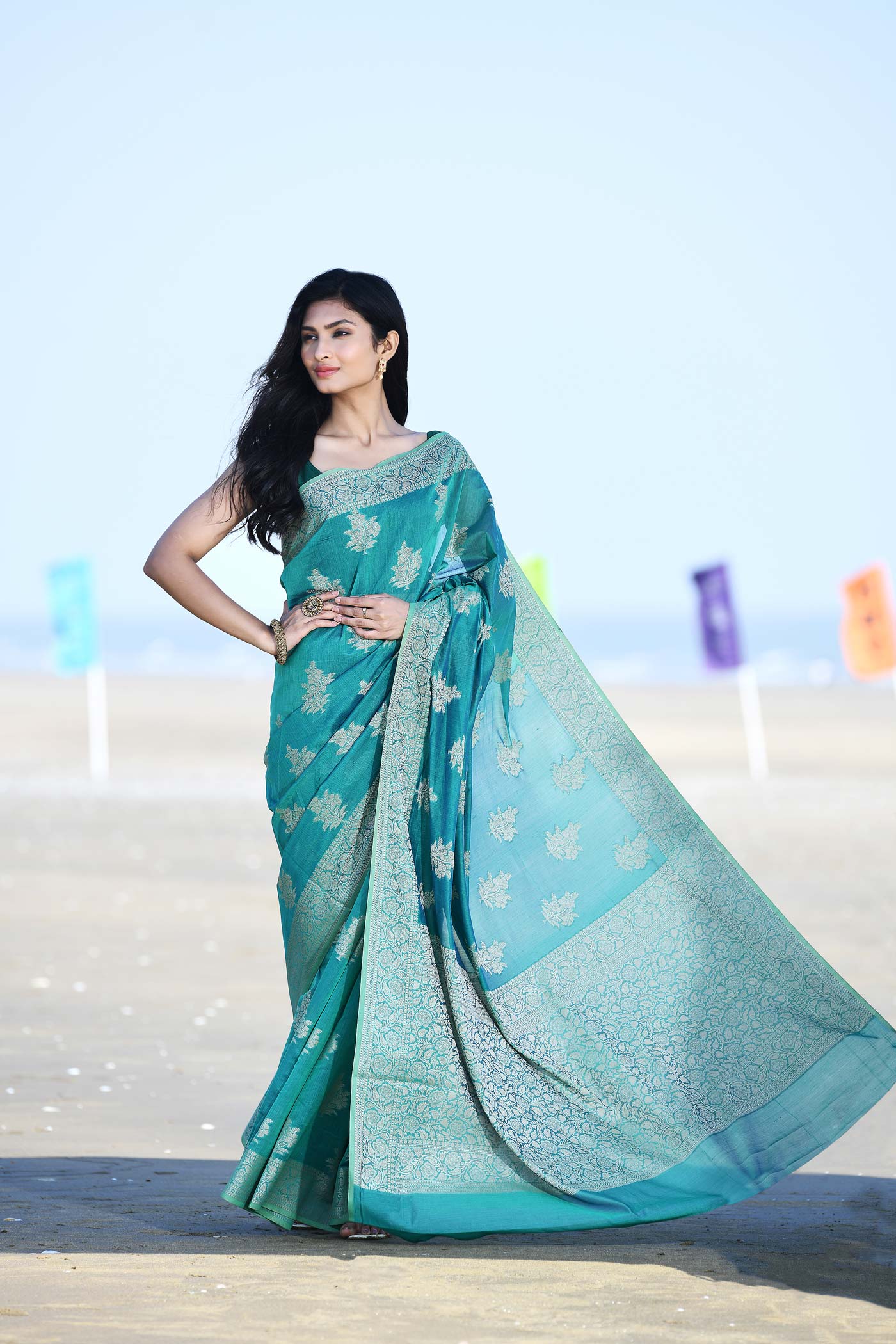 'Ruhani' Teal Pure Resham Cotton Banarasi Handloom Saree 'Ruhani' Teal Pure Resham Cotton Banarasi Handloom Saree