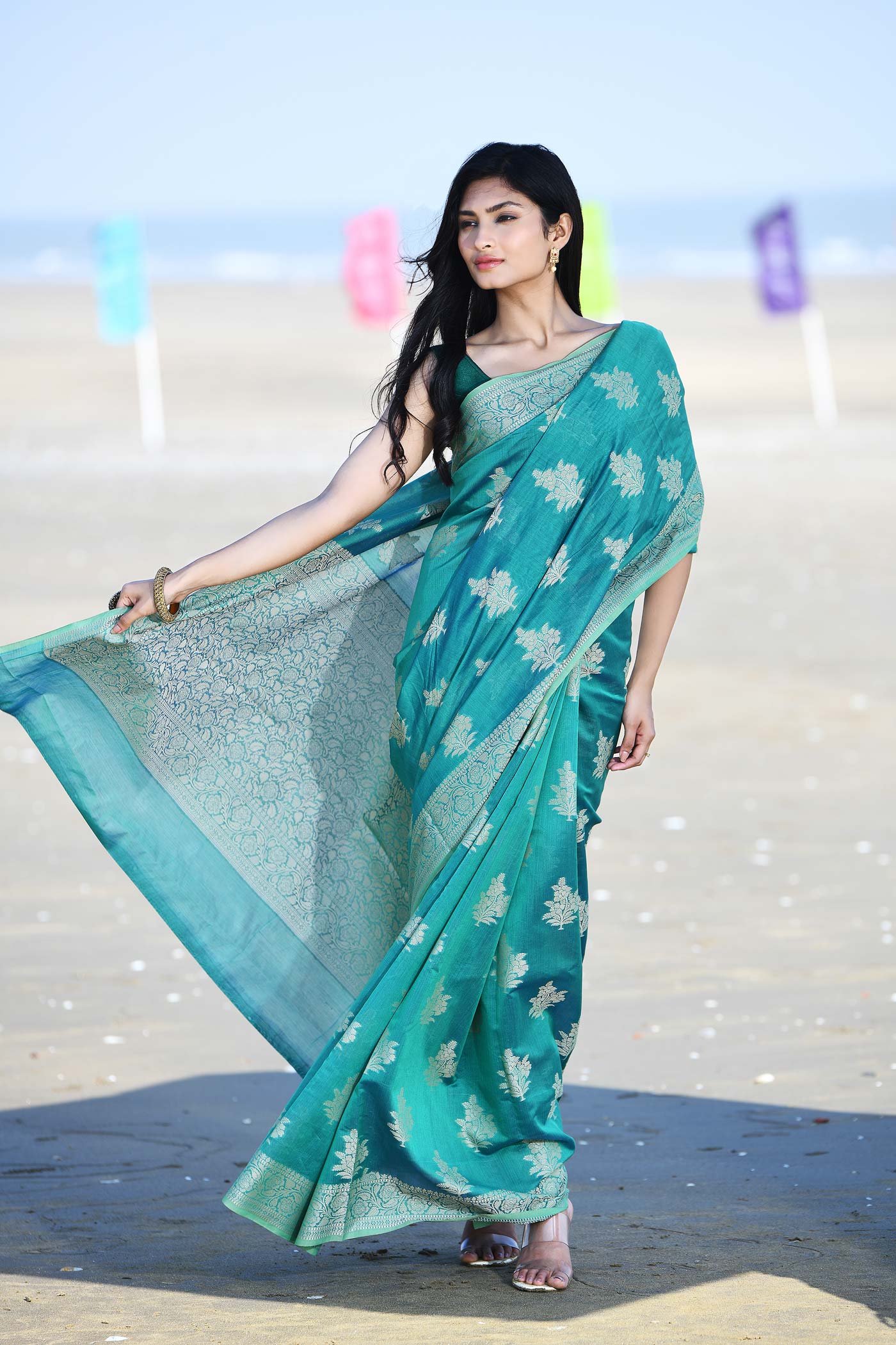 'Ruhani' Teal Pure Resham Cotton Banarasi Handloom Saree 'Ruhani' Teal Pure Resham Cotton Banarasi Handloom Saree