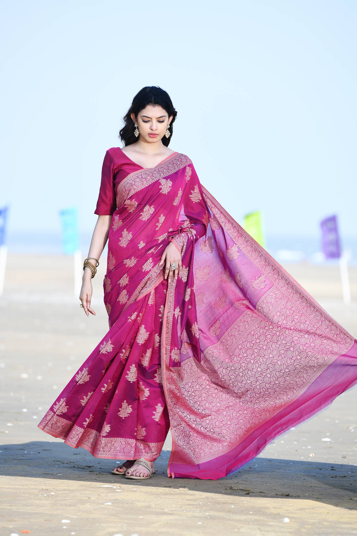 'Ruhani' Magenta Rose Pure Resham Cotton Banarasi Handloom Saree 'Ruhani' Magenta Rose Pure Resham Cotton Banarasi Handloom Saree