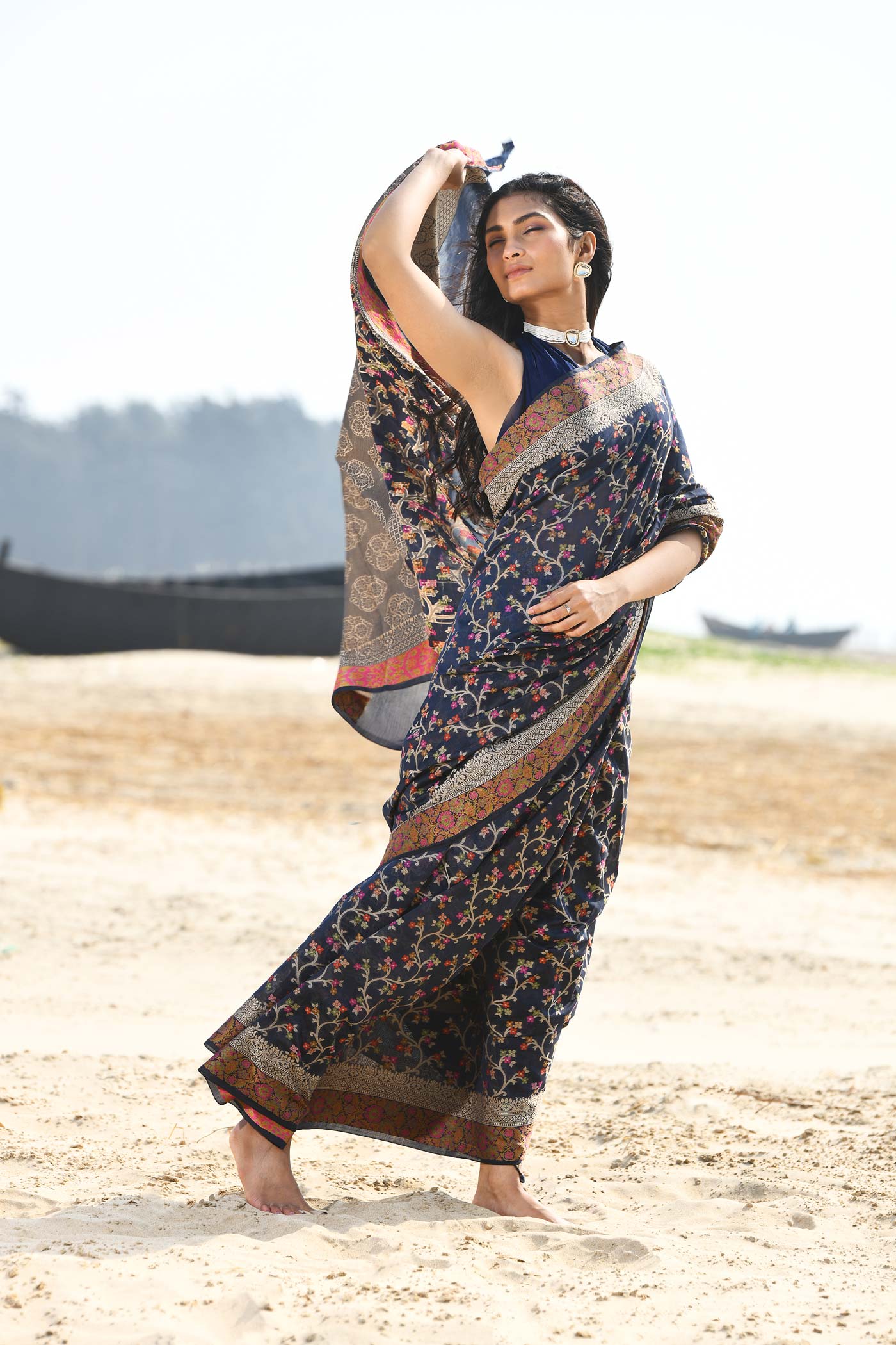 'Nazaakat' Navy Blue Pure Resham Cotton Alfi Jaal Tilfi Border Pure Banarasi Handloom Saree 'Nazaakat' Navy Blue Pure Resham Cotton Alfi Jaal Tilfi Border Pure Banarasi Handloom Saree
