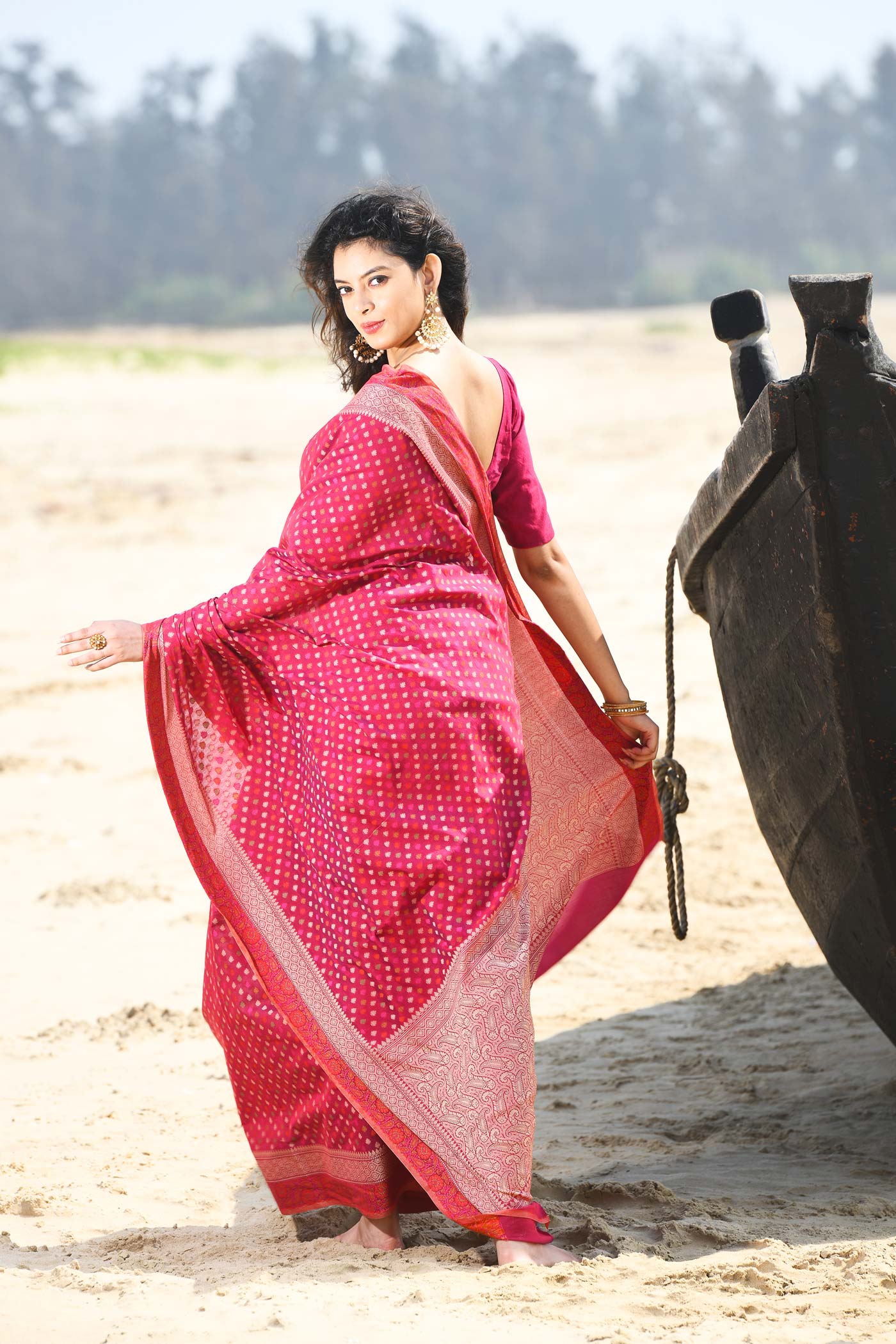 'Shabnam' Raspberry Red-Pink Pure Resham Cotton Alfi Booti Tilfi Border  Banarasi Handloom Saree 'Shabnam' Raspberry Red-Pink Pure Resham Cotton Alfi Booti Tilfi Border  Banarasi Handloom Saree