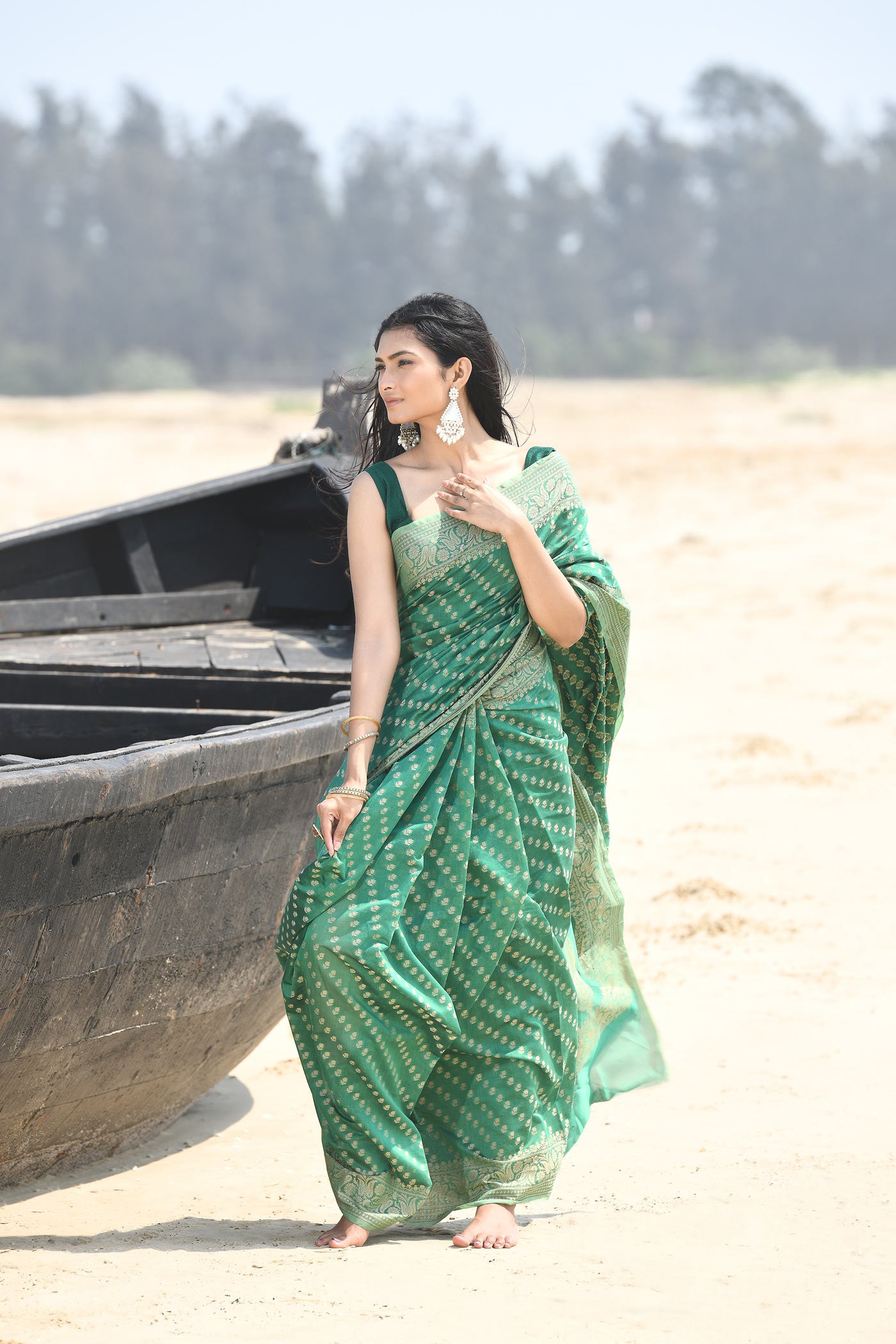 'Sitara' Green Pure Resham Cotton Banarasi Handloom Saree 'Sitara' Green Pure Resham Cotton Banarasi Handloom Saree