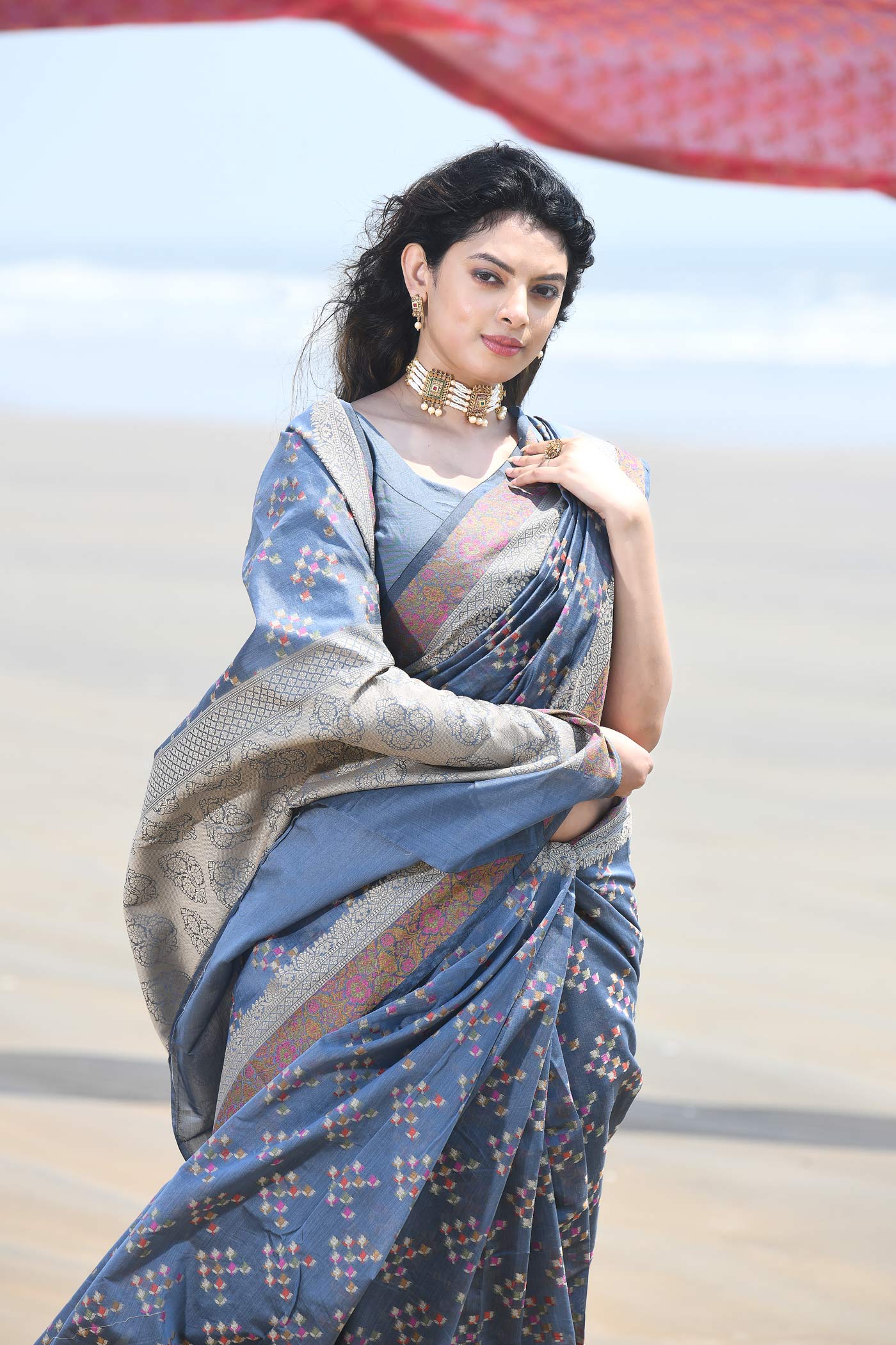 'Afreen' Grey Pure Resham Cotton Alfi Booti Tilfi Border Banarasi Handloom Saree 'Afreen' Grey Pure Resham Cotton Alfi Booti Tilfi Border Banarasi Handloom Saree