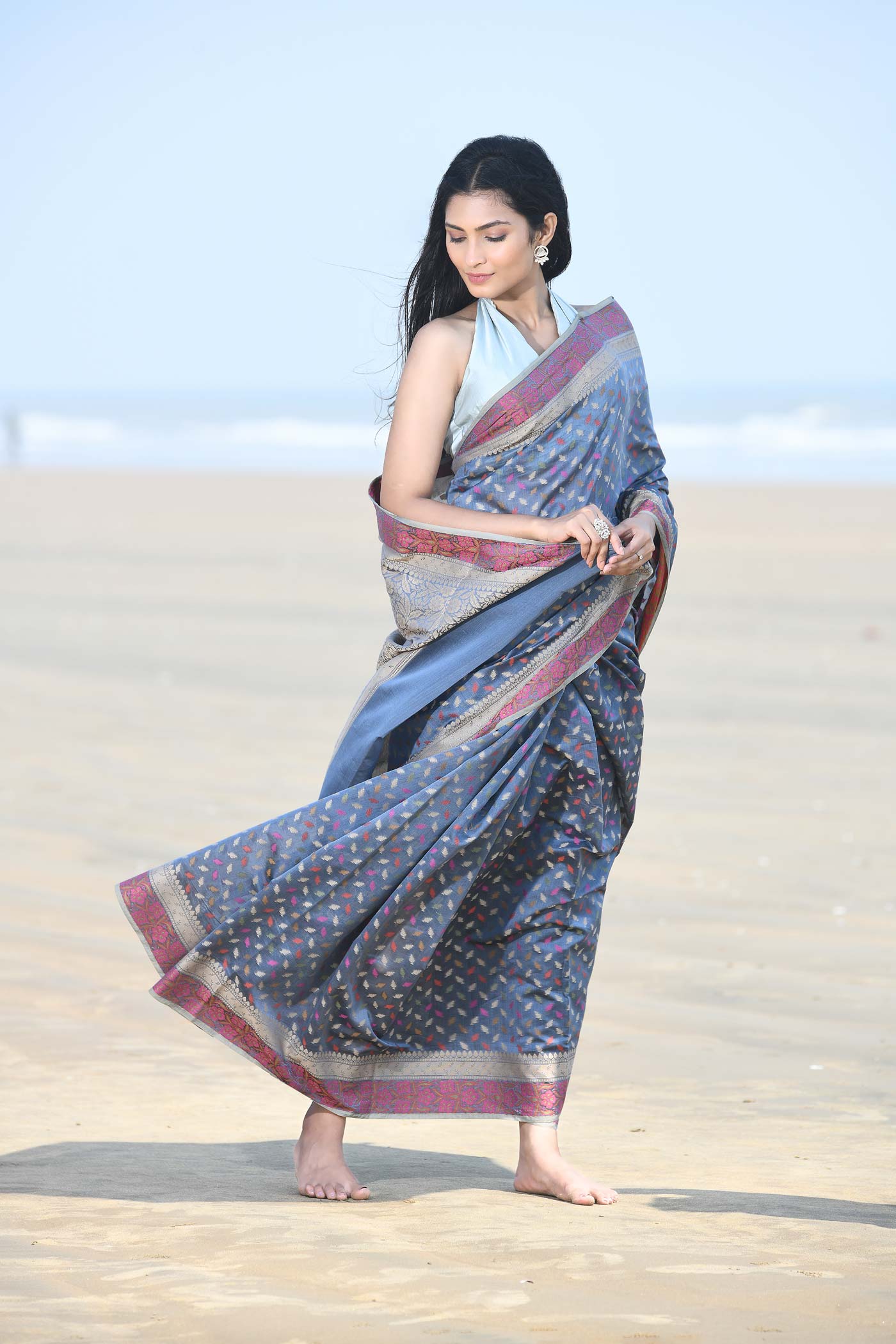 'Meher' Grey Pure Resham Cotton Alfi Booti Tillfi Border Banarasi Handloom Saree 'Meher' Grey Pure Resham Cotton Alfi Booti Tillfi Border Banarasi Handloom Saree