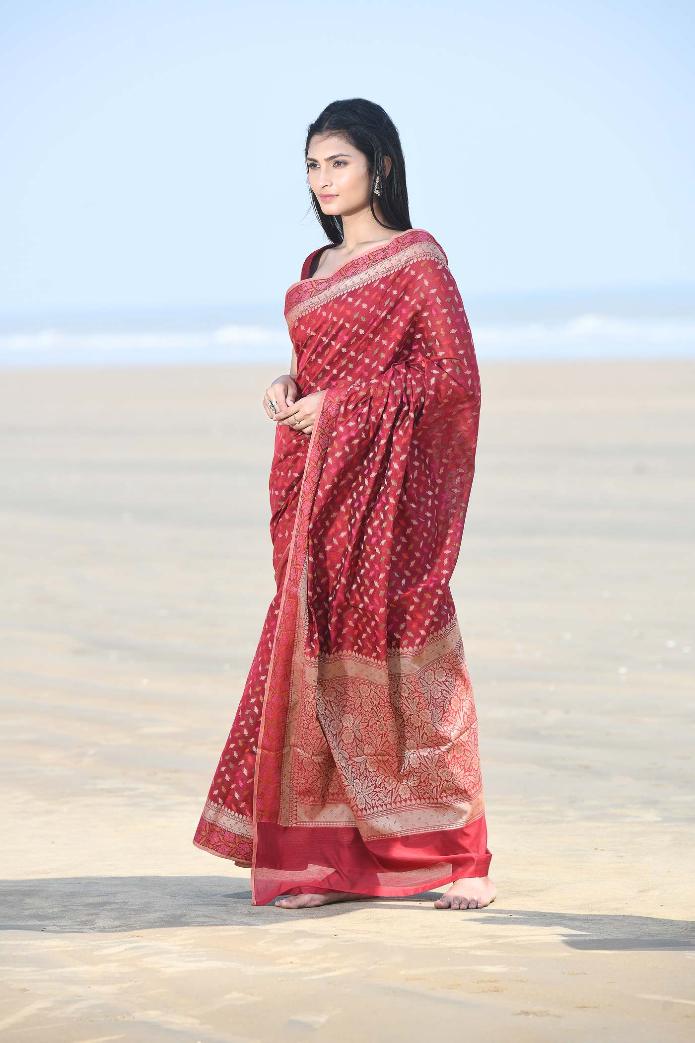 'Meher' Garnet Pure Resham Cotton Alfi Booti Tillfi Border Banarasi Handloom Saree 'Meher' Garnet Pure Resham Cotton Alfi Booti Tillfi Border Banarasi Handloom Saree