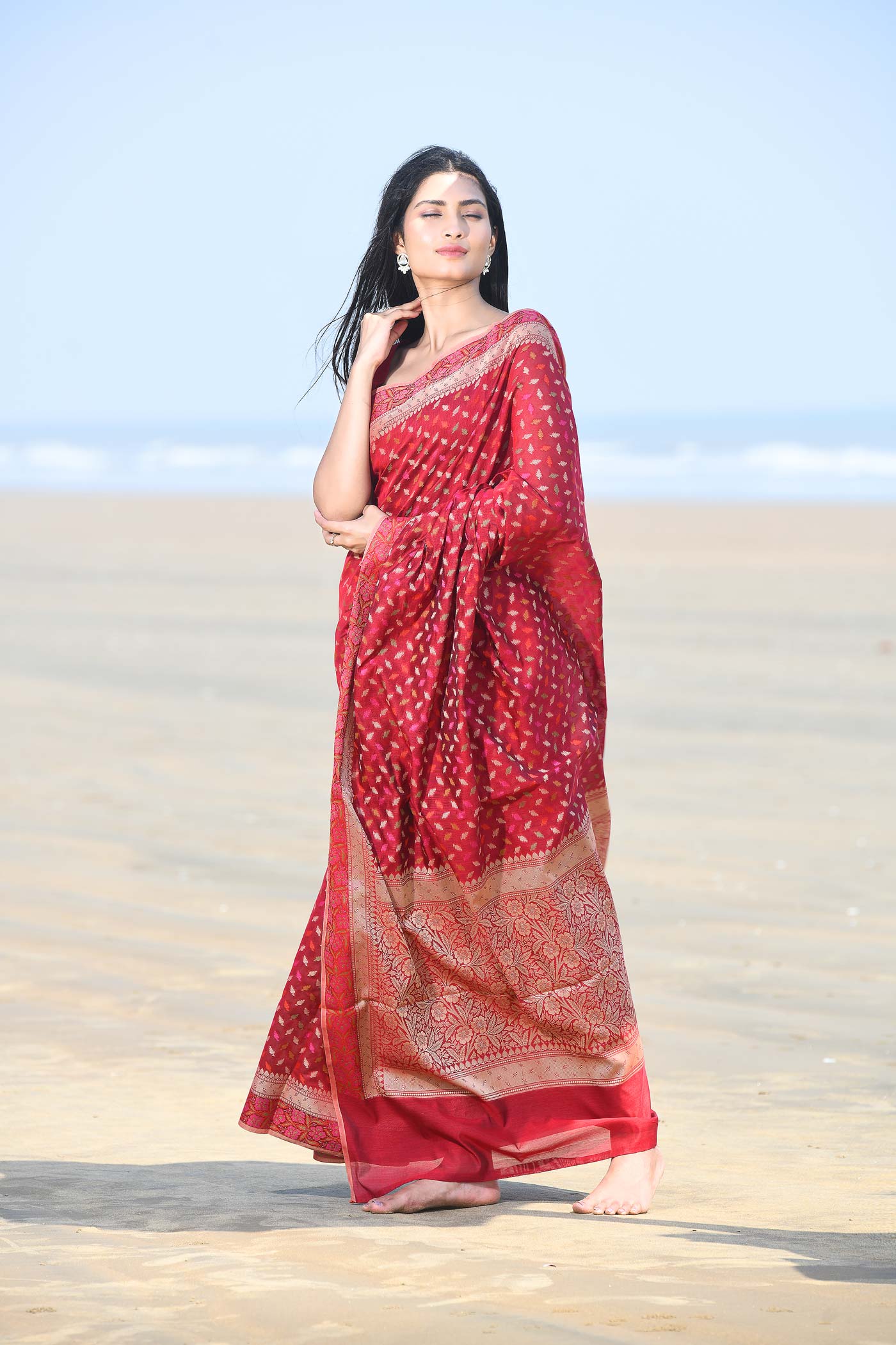'Meher' Garnet Pure Resham Cotton Alfi Booti Tillfi Border Banarasi Handloom Saree 'Meher' Garnet Pure Resham Cotton Alfi Booti Tillfi Border Banarasi Handloom Saree