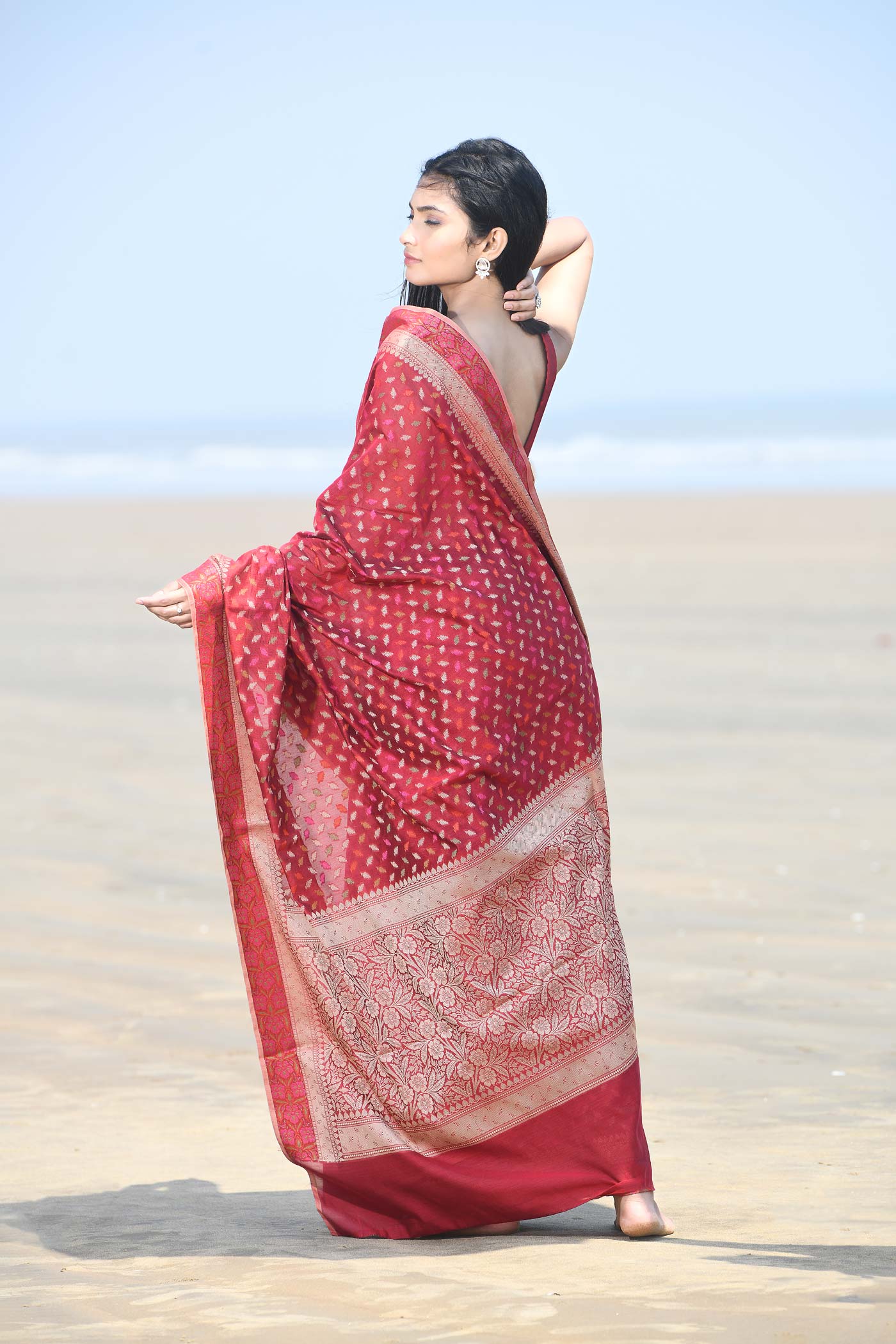 'Meher' Garnet Pure Resham Cotton Alfi Booti Tillfi Border Banarasi Handloom Saree 'Meher' Garnet Pure Resham Cotton Alfi Booti Tillfi Border Banarasi Handloom Saree