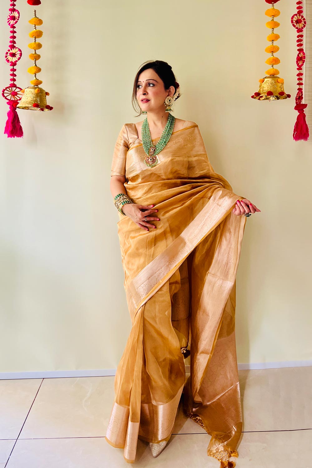 ‘Tejaswini’ Pure Diamond Iktara Tissue Banarasi Handloom Saree ‘Tejaswini’ Pure Diamond Iktara Tissue Banarasi Handloom Saree
