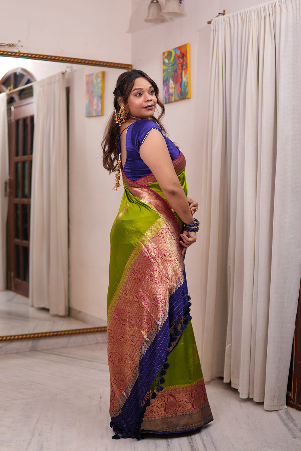 'Arya' Lime Green With a Contrast Pink And Blue On Edge Pure Katan Silk Kadhua Banarasi Handloom Saree (SUSHMITHA) 'Arya' Lime Green With a Contrast Pink And Blue On Edge Pure Katan Silk Kadhua Banarasi Handloom Saree (SUSHMITHA)