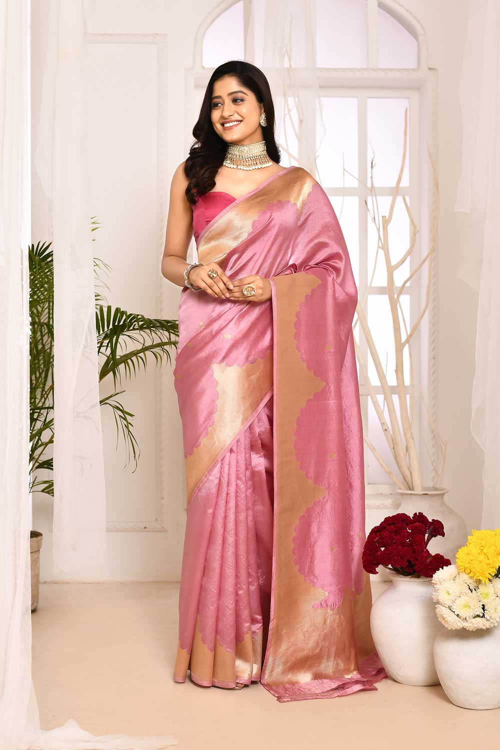 Pink Pure Katan Silk Banarasi Handloom Saree With Beautiful scalloped Border