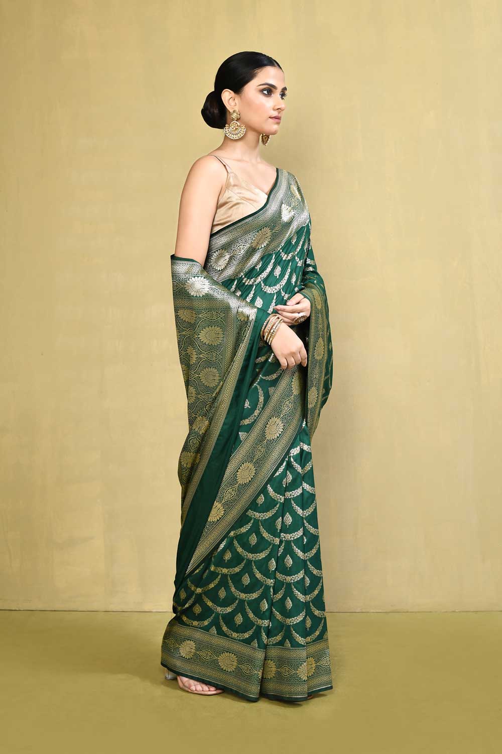Green Banarasi Handloom Saree With Handwoven Jaal Pattern