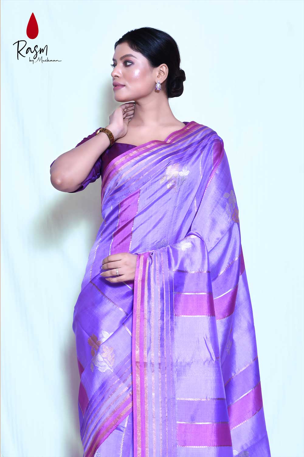 Banarasi Handloom Saree With Kadhua Boota in shades of Lilac and Lavender