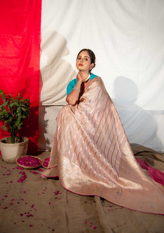 Pink Rose Gold Pure Tussar Georgette  Silk Banaras Handloom Saree With Kadhua Meenakari Striped Body And Contrast Border