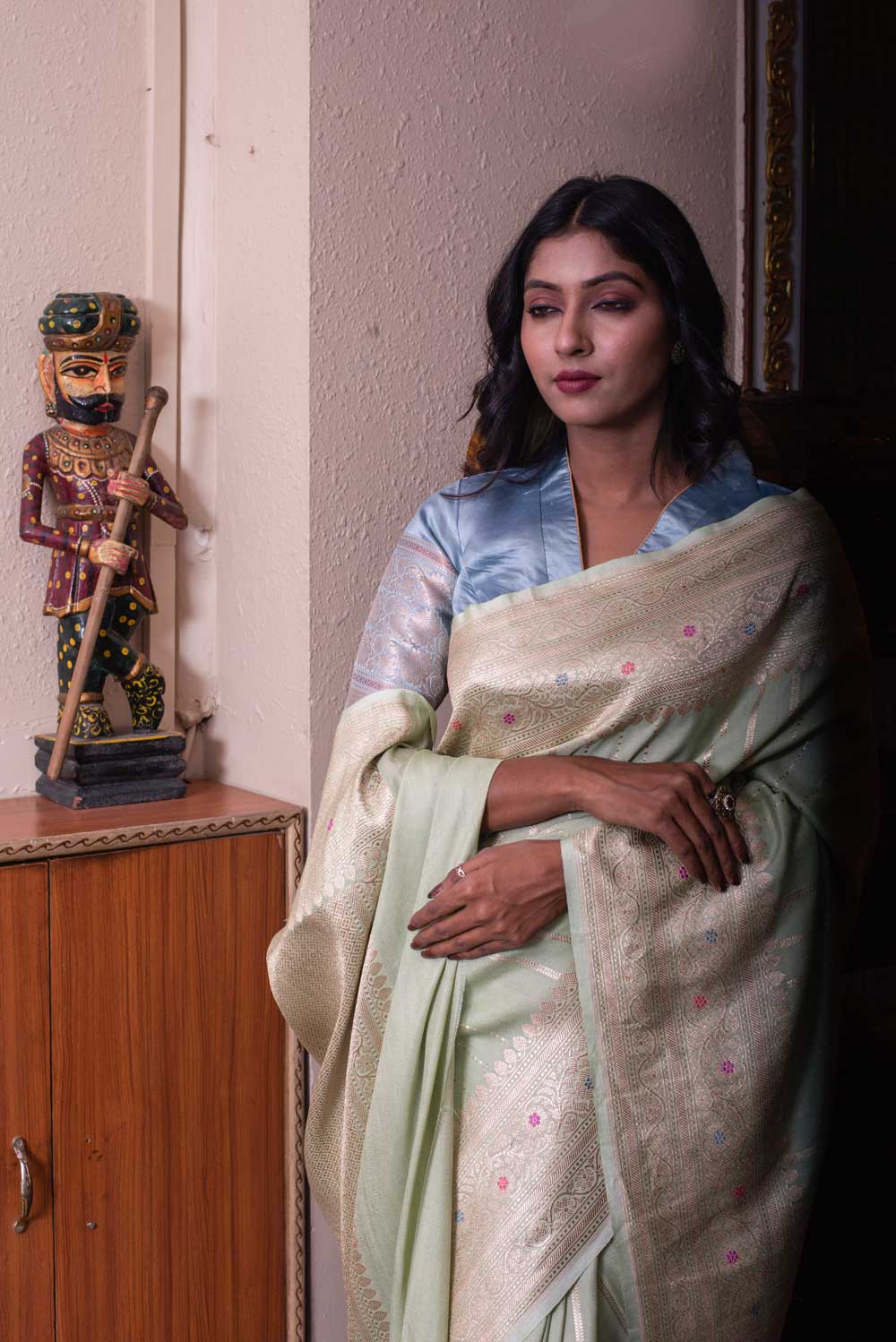 Banarasi Handloom Silk Saree With Kadhua Boota And Meenakari Border