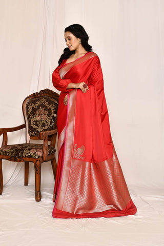 Red Colour Semi Katan Mushru Satin Banarasi Handloom Silk Saree