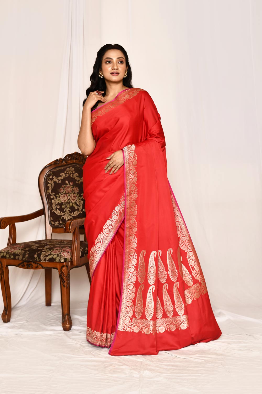 Red Semi katan Mushru Satin Banarasi Handloom Silk Saree