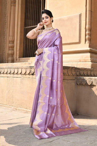 Banarasi Saree With Kadhua Scalloped Border