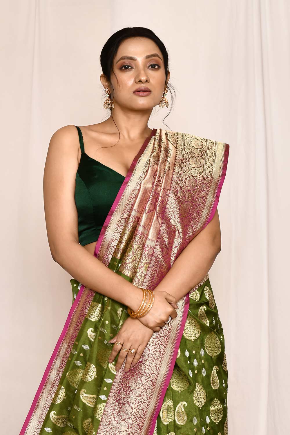 Green - Magenta Pure Katan Silk Banarasi Handloom Silk Saree